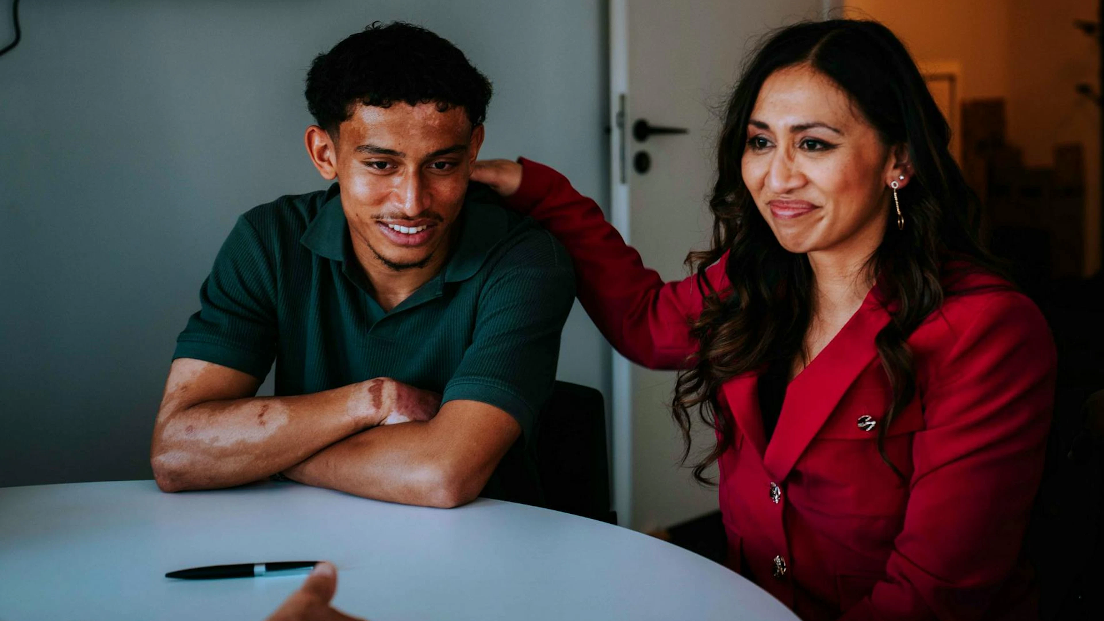 Tahirys Dos Santos hat Brand in Crans-Montana überlebt – jetzt erhält er Profivertrag in Ligue 1