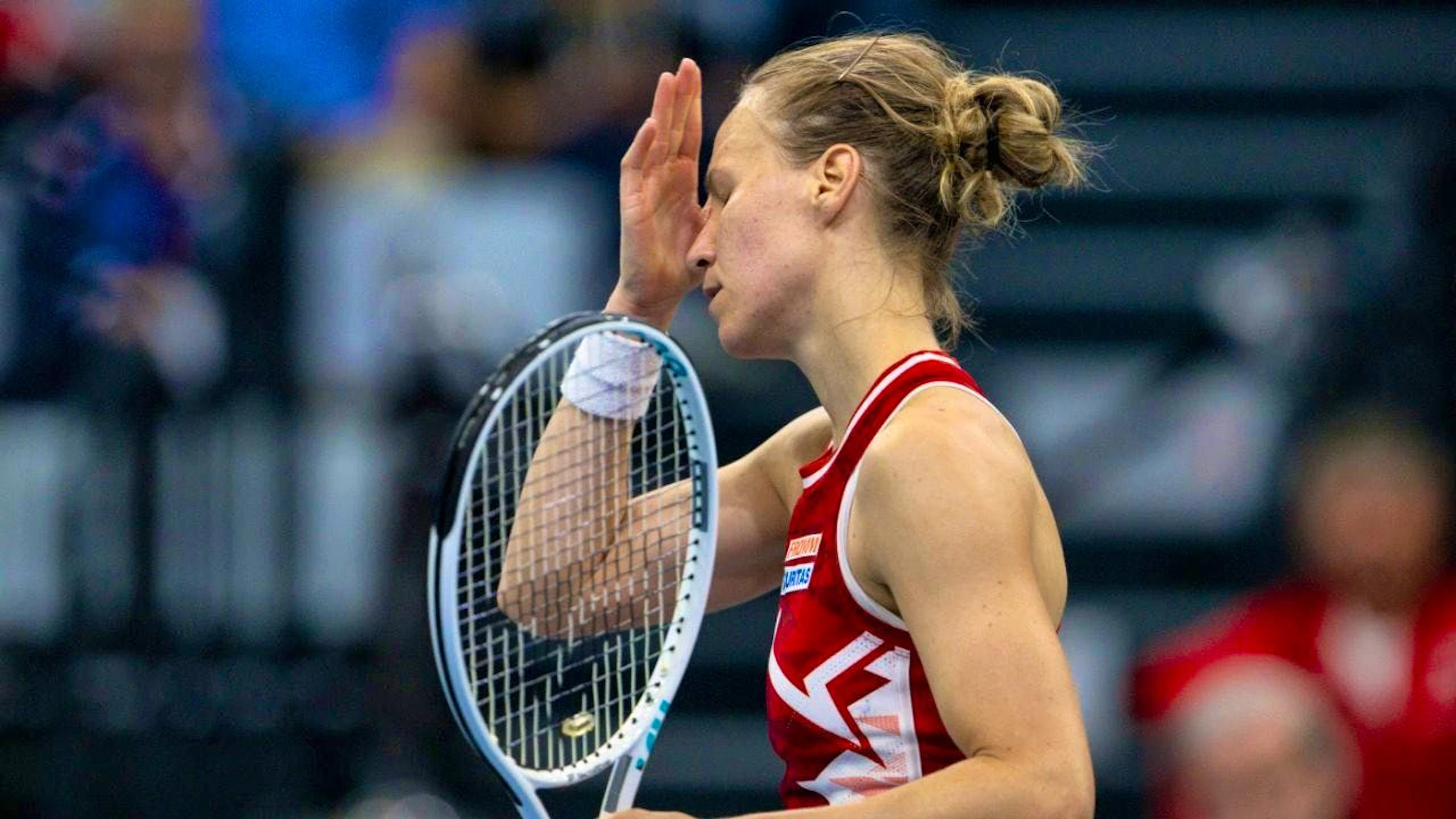 Viktorija Golubic is eliminated in the first round of the Masters in Madrid