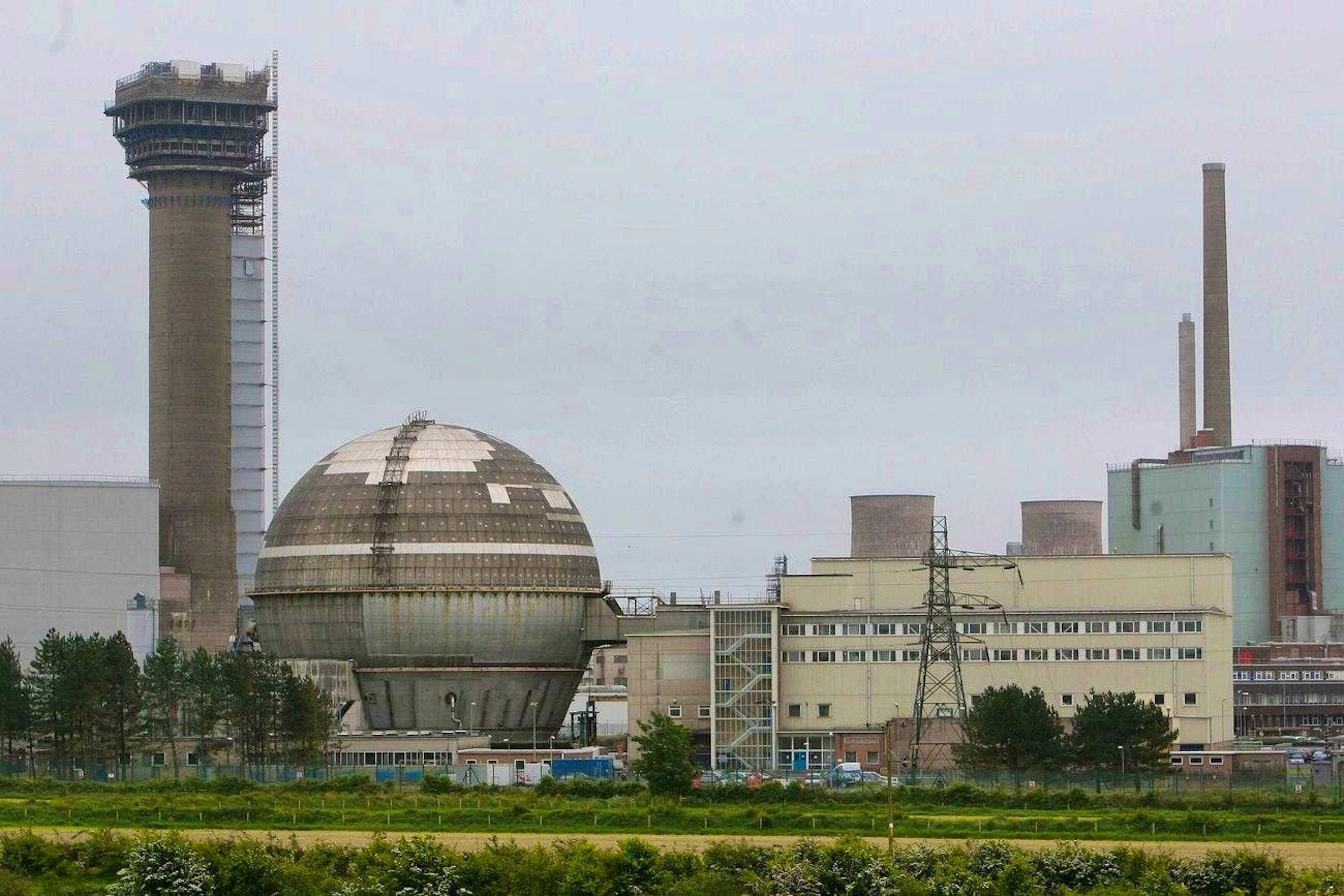 Smantellata nel 2005: l'obsoleta centrale nucleare di Sellafield, nel Regno Unito.