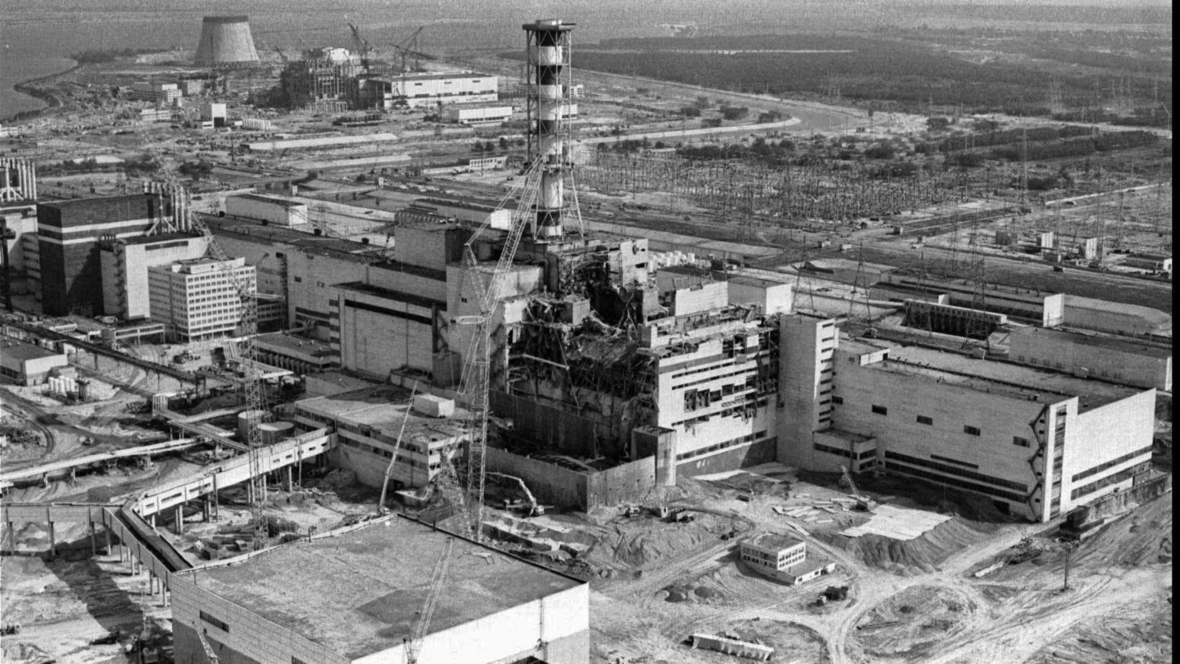 This photo from 1986 shows the Chernobyl nuclear power plant with the damage caused by the explosion and fire in reactor number four on April 26 of the same year.