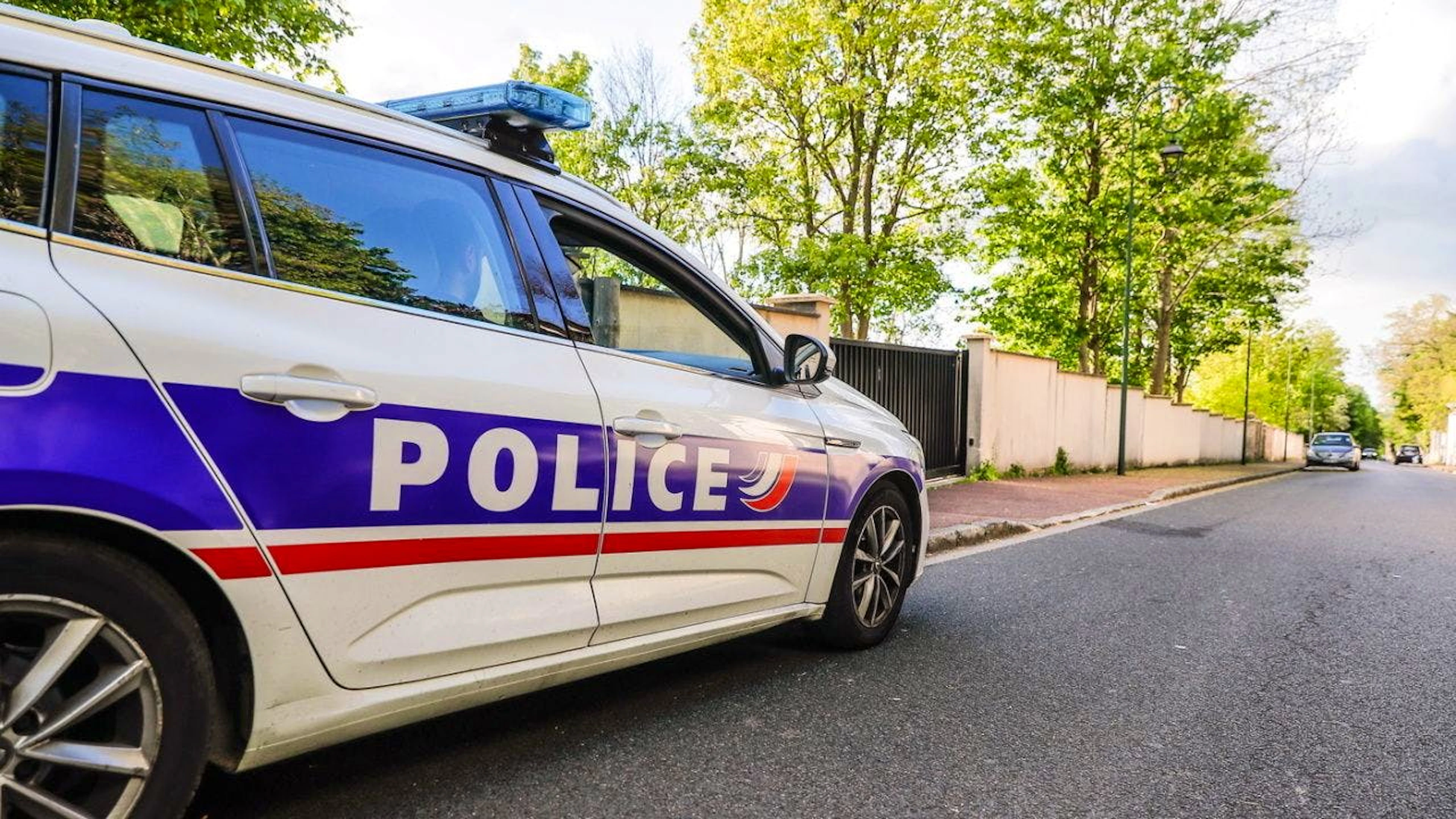 La police française a dû intervenir après la collision dans le Doubs entre un bus scolaire et une voiture (photo prétexte).