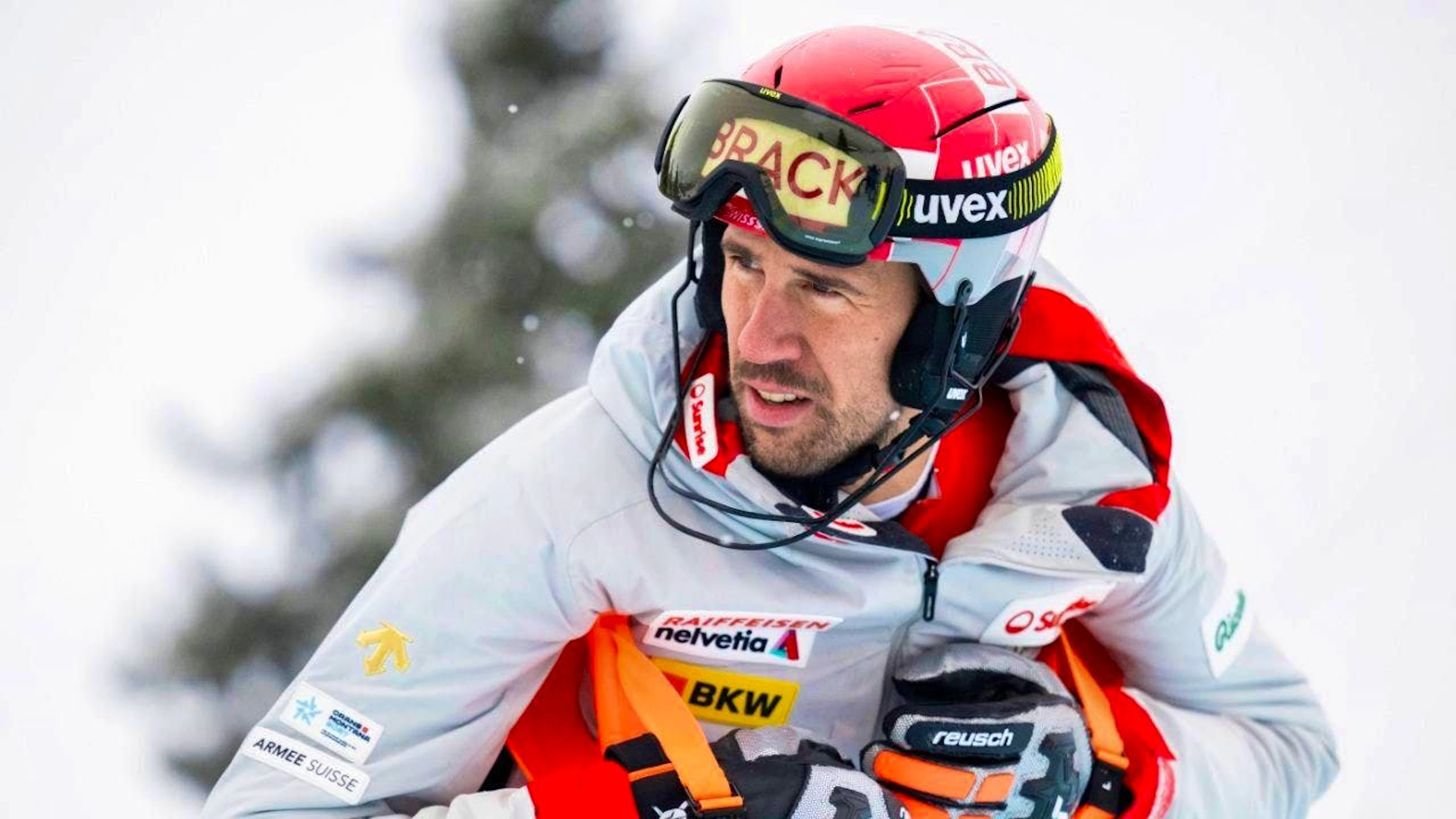 Ramon Zenhäusern, here at the inspection before the first slalom run in Adelboden, will only be part of the regional association in future