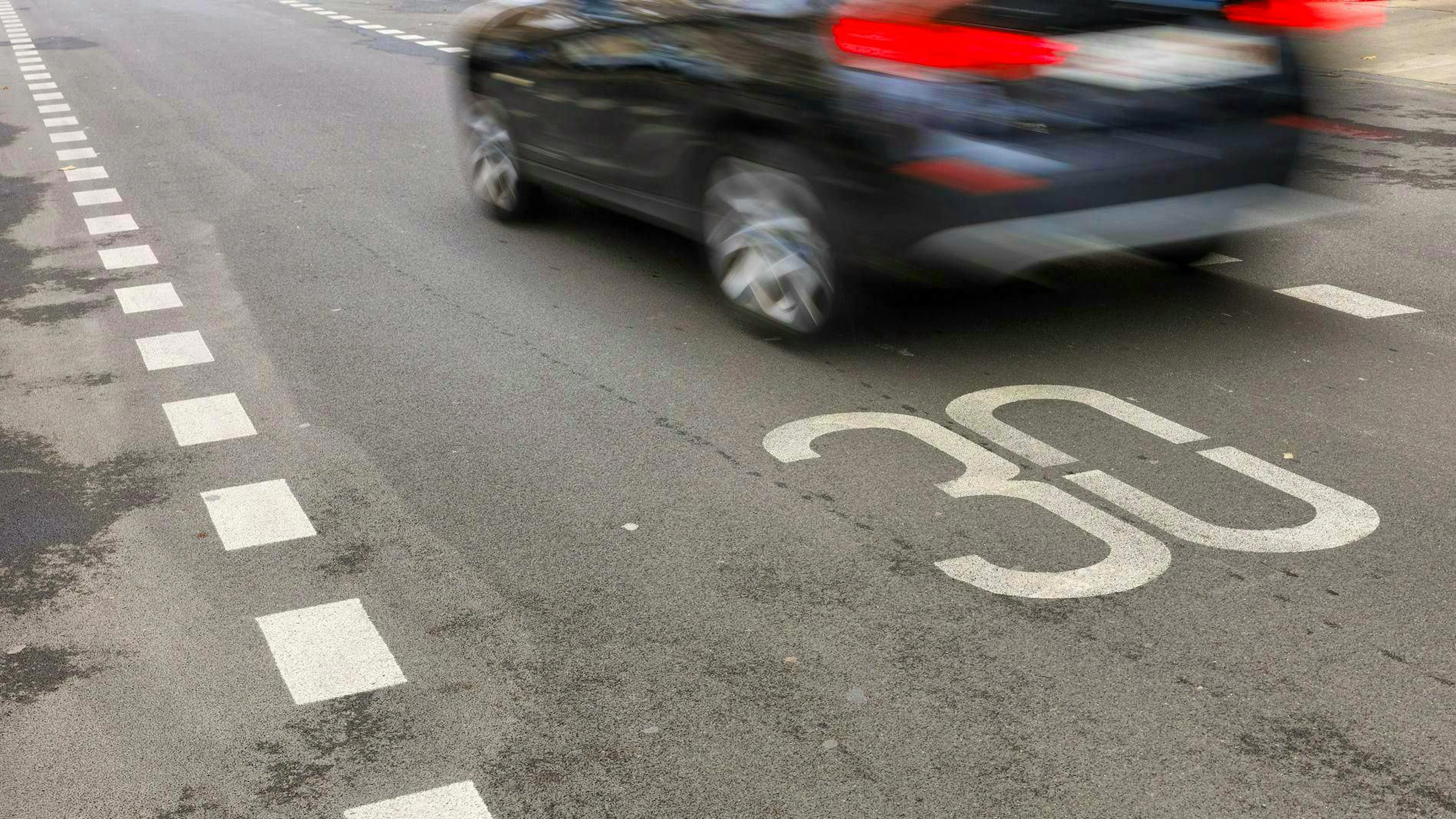 Residents have been fighting a legal battle for ten years over the introduction of a 30 km/h zone on Seestrasse in Stäfa.