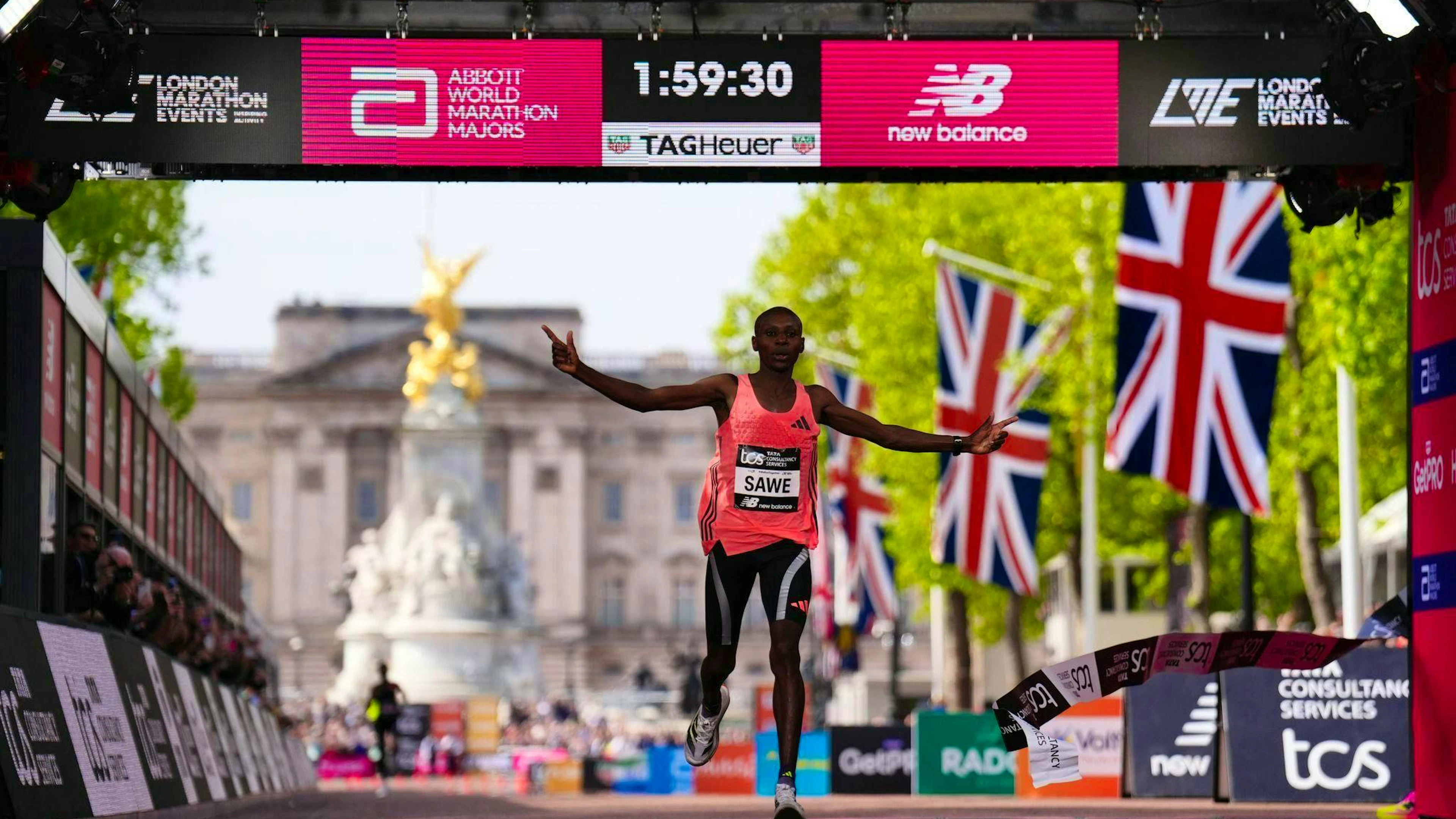 Sabastian Sawe surprisingly ran a marathon world record in London.