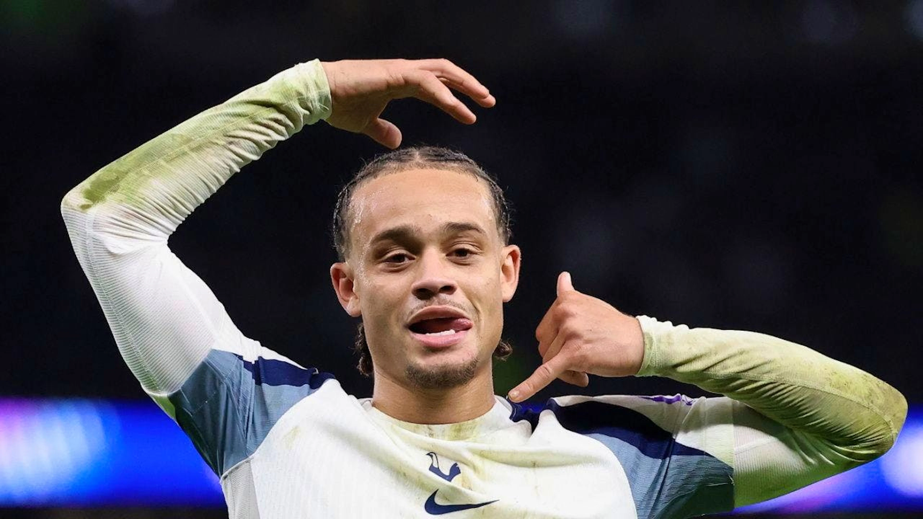 Xavi Simons muss für längere Zeit auf einen persönlichen Torjubel verzichten