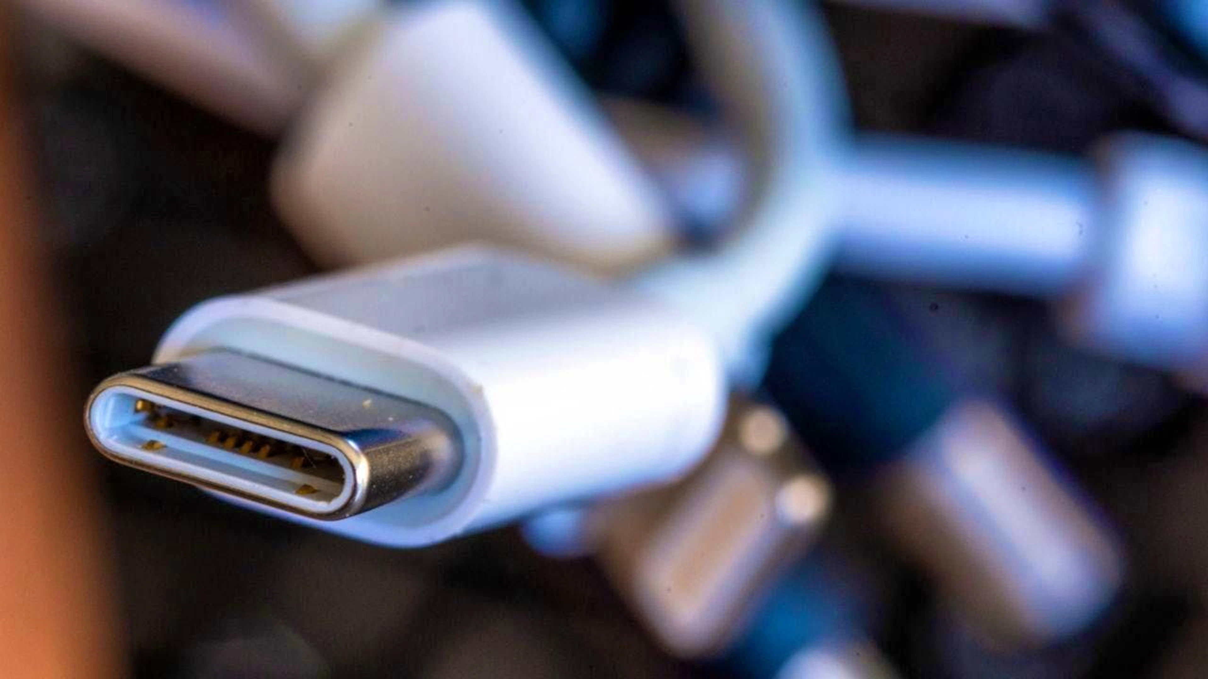 In future, all new laptops in the EU must have a USB-C charging port. (archive image)