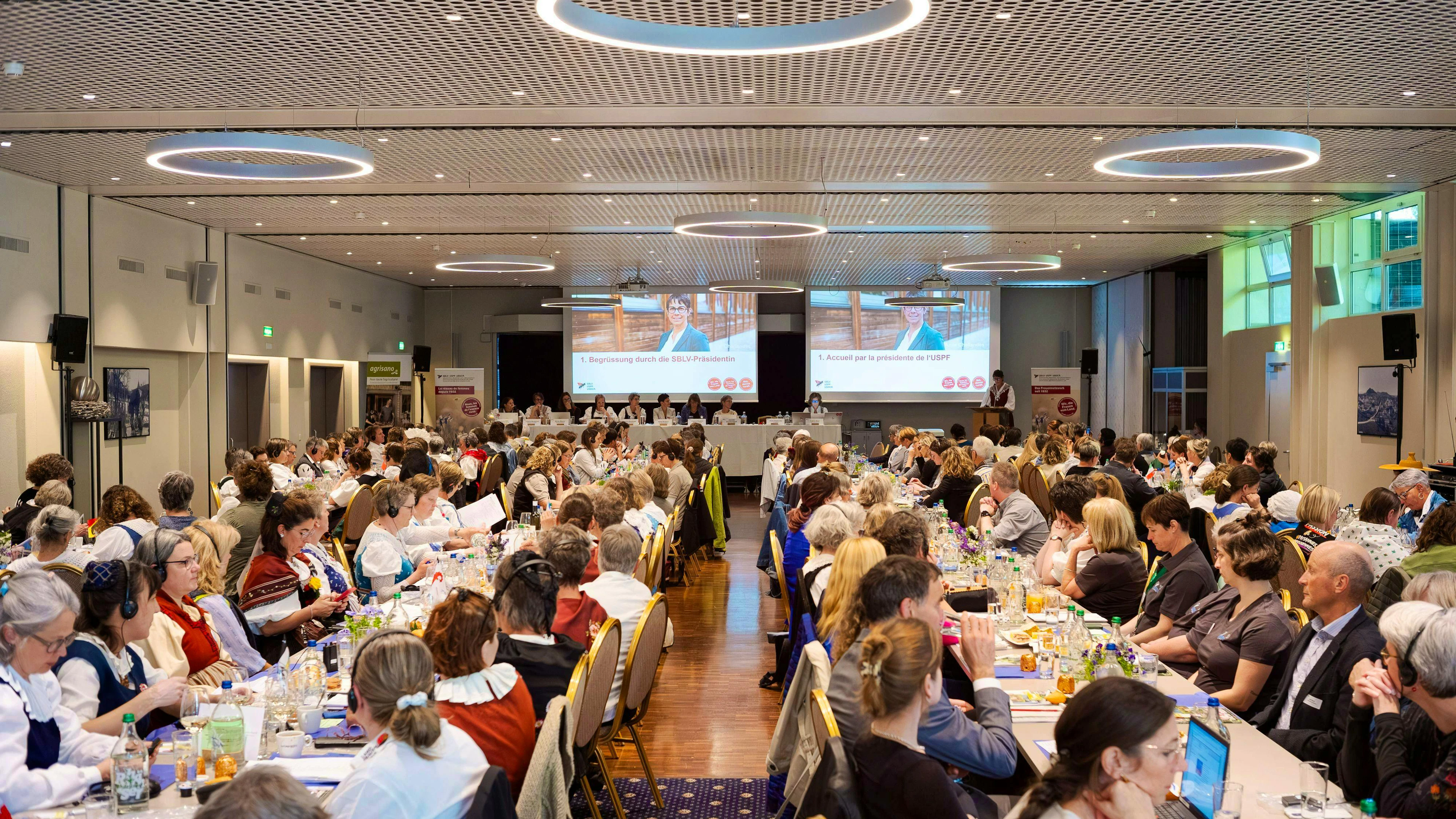 The meeting took place in Lenzburg AG.