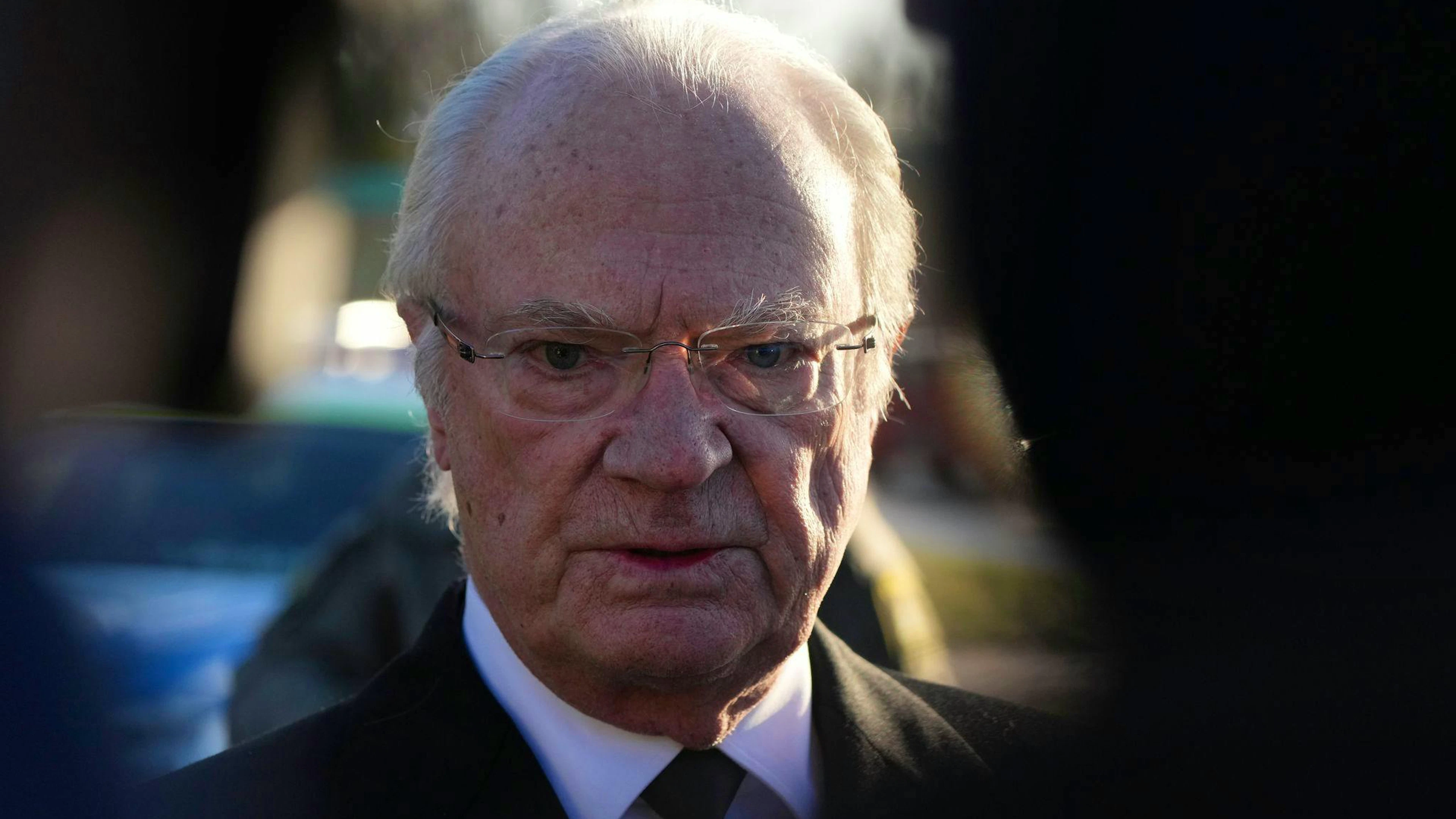 König Carl XVI. Gustaf hat während seiner langen Zeit als Monarch auch viele stürmische Zeiten durchgemacht.&nbsp;