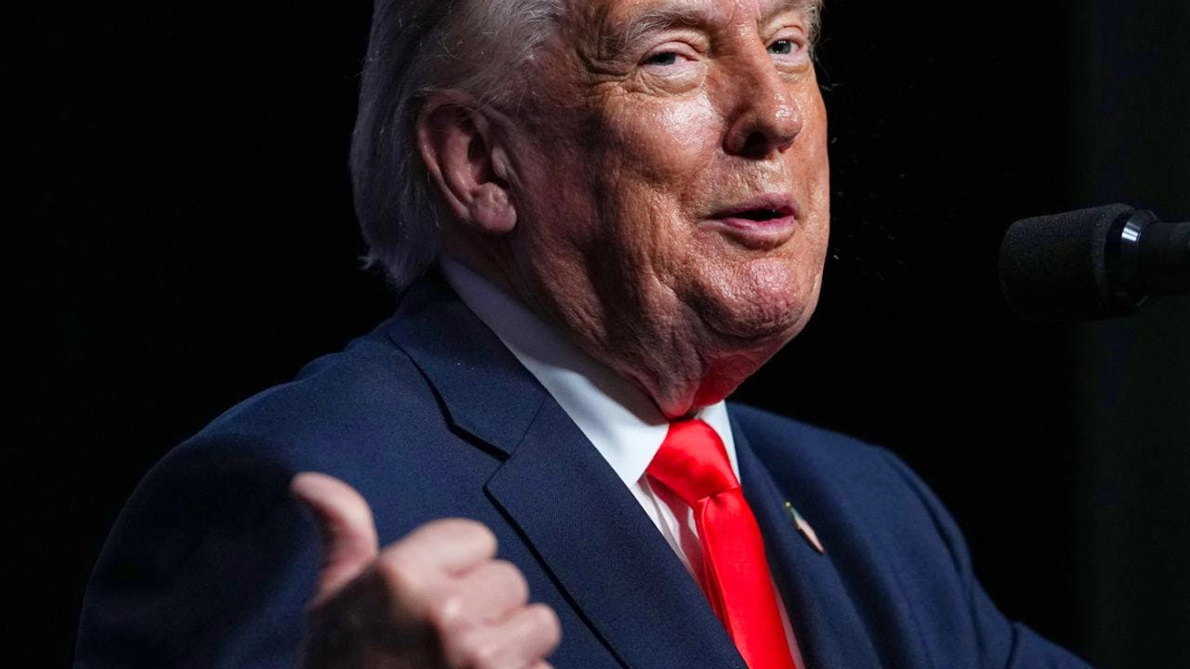 Donald Trump a également évoqué jeudi une possible réduction des forces américaines en Italie et en Espagne.