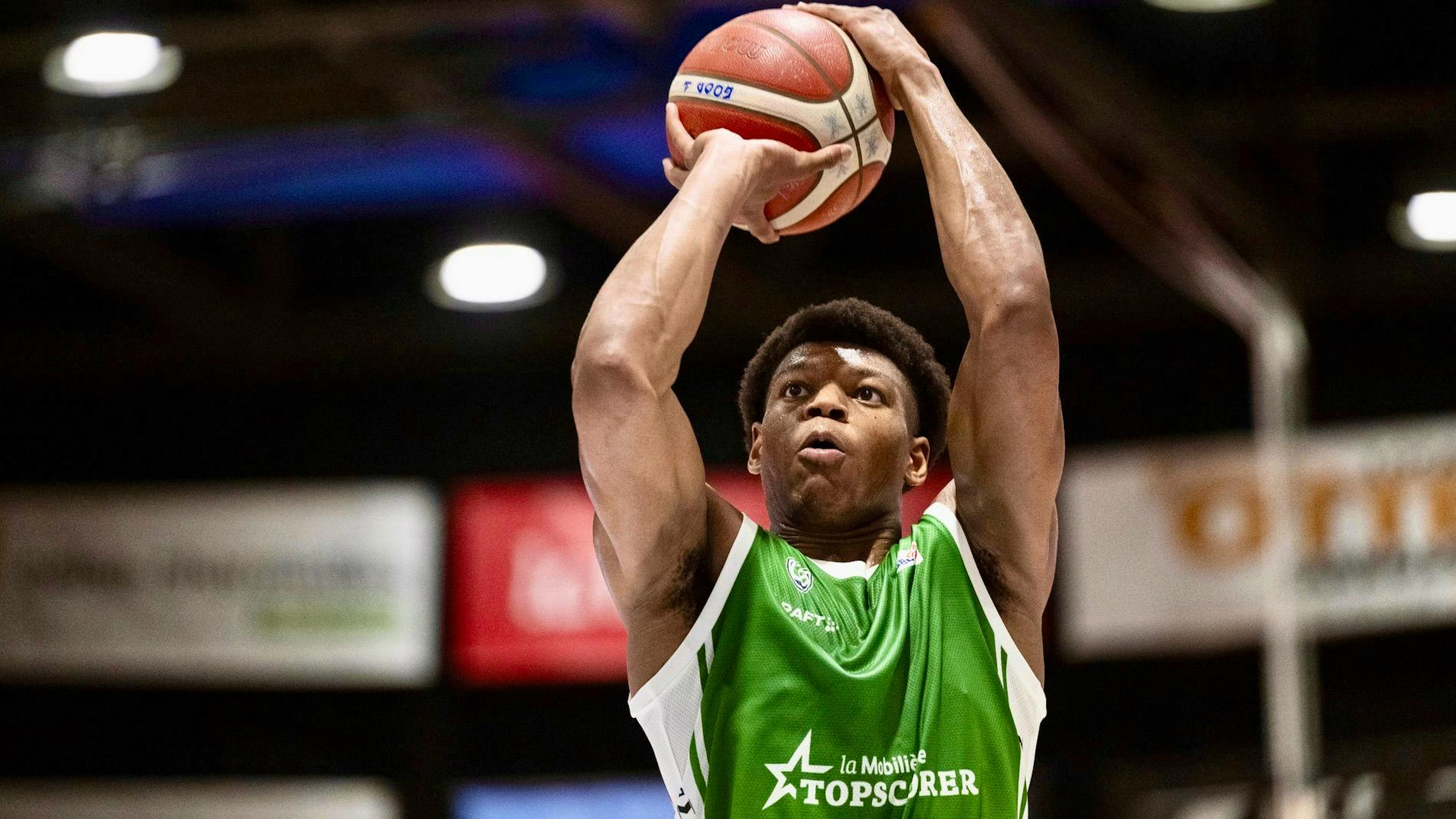 Chimezie Offurum a été le grand artisan de la victoire d'Olympic mardi.