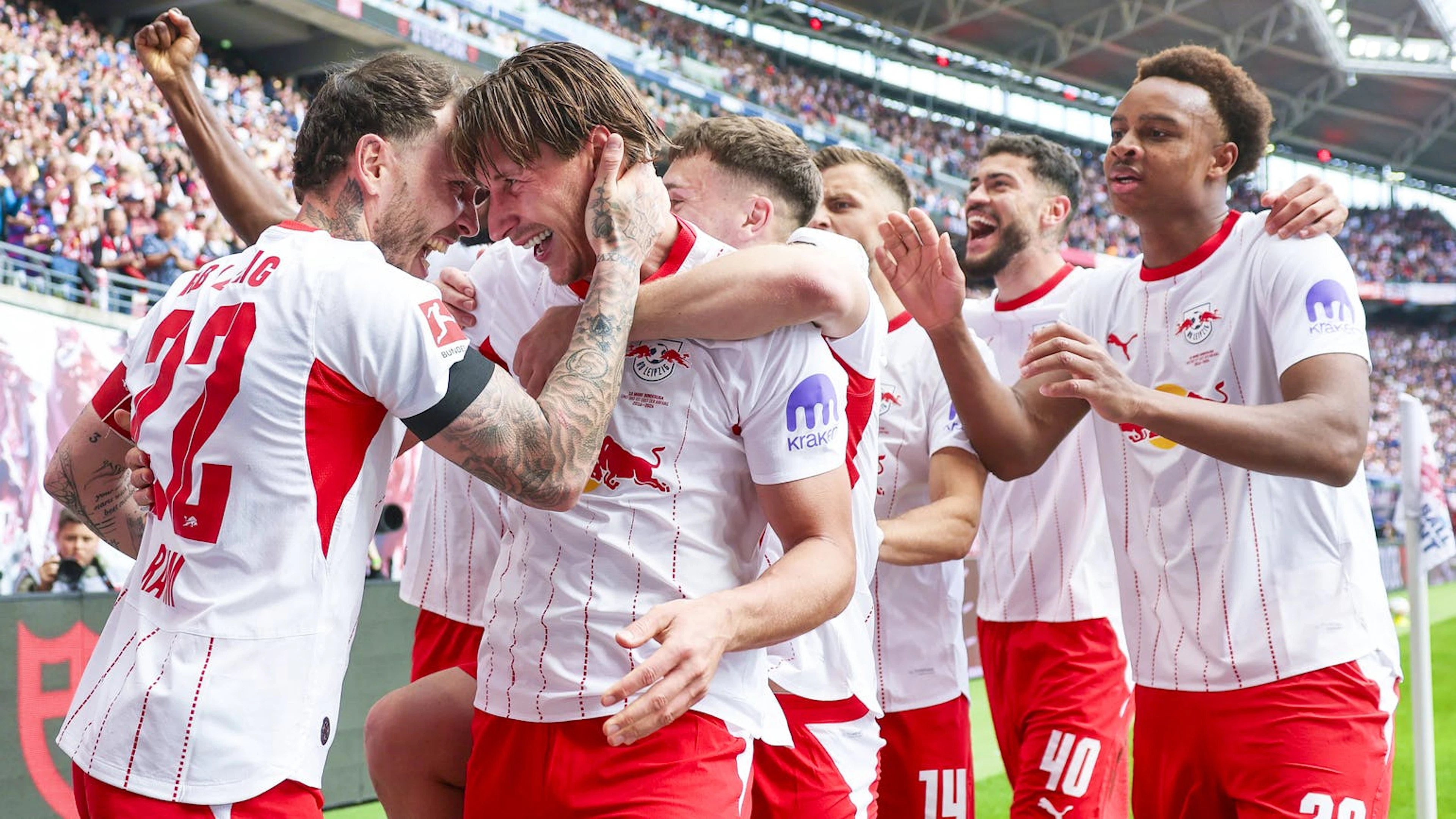 Les joueurs de Leipzig jubilent après leur qualification pour la prochaine C1.