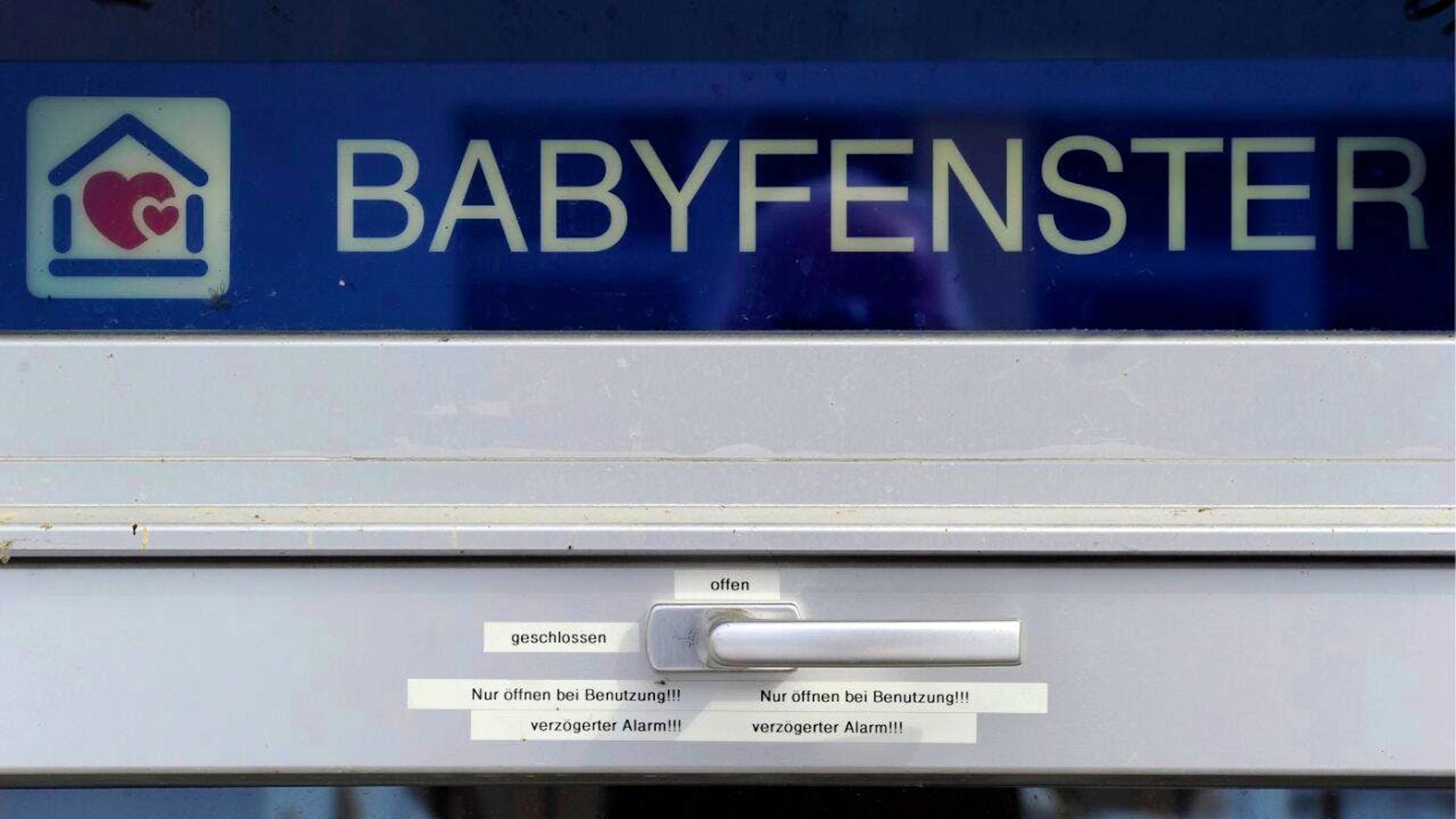 Das frühere Babyfenster im Spital Einsiedeln SZ. Mittlerweile wurde es durch den Standort in Schwyz abgelöst. (Archivbild)