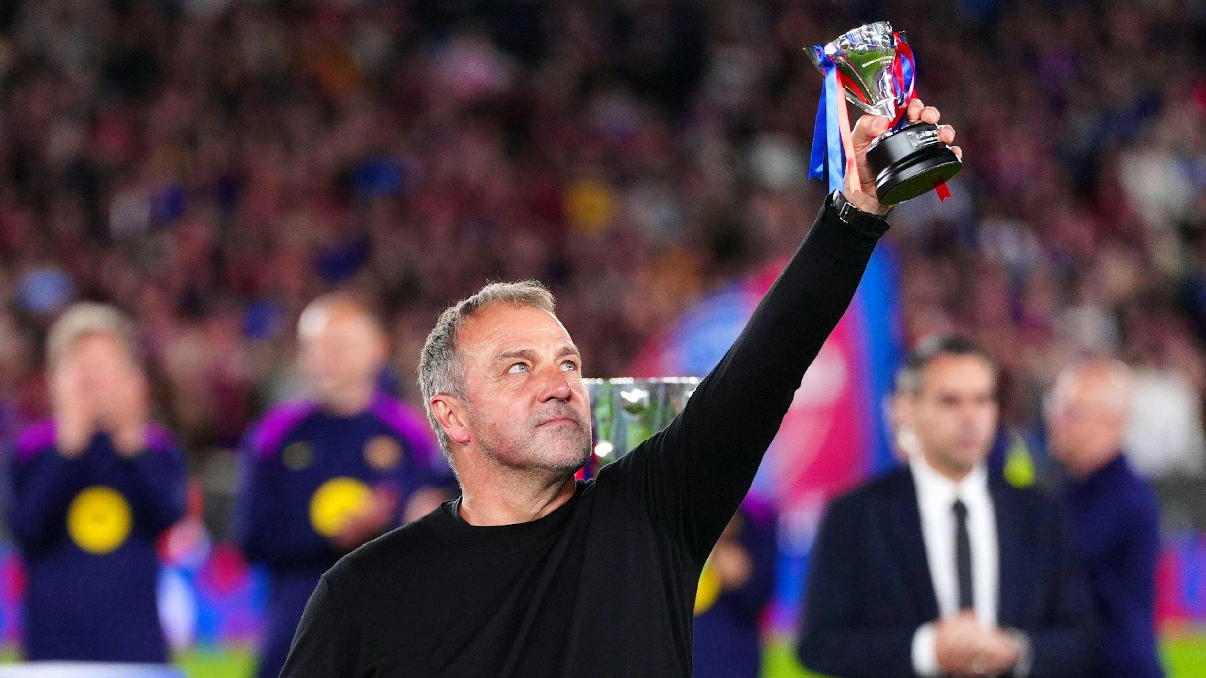 Hansi Flicks emotionaler Titel mit Barça: «Es war ein harter Tag, mein Vater ist gestorben»