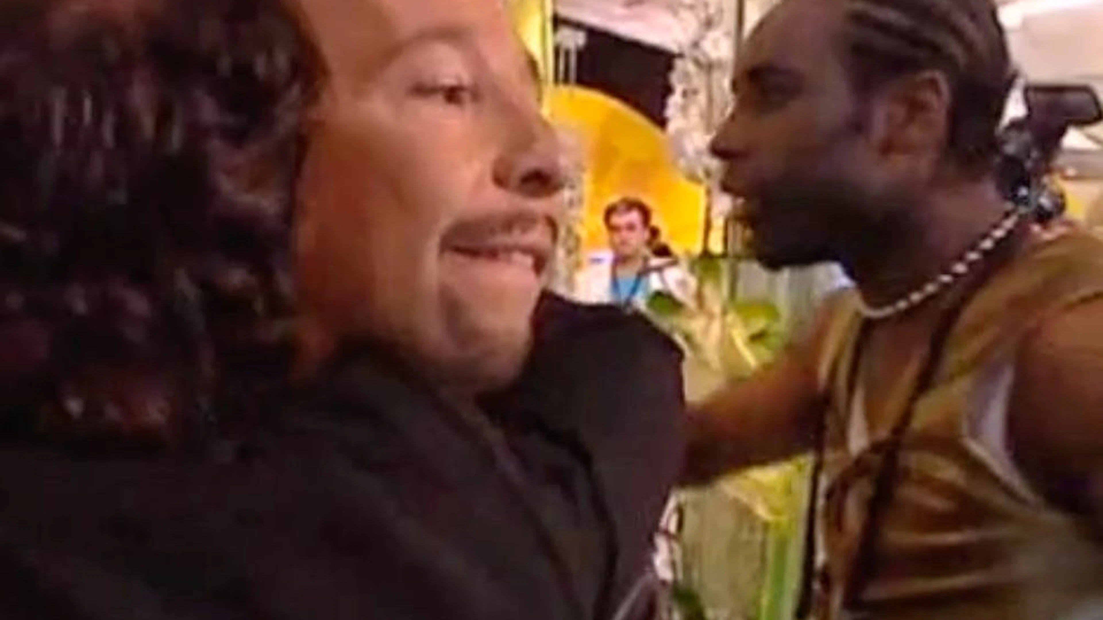 DJ BoBo vertrat die Schweiz beim ESC Contest 2007 in Helsinki mit dem Lied «Vampires Are Alive» – und schiffe ab. «Mein persönliches Ego ist schwerst angeschlagen», sagt der Sänger nach der Show in der SRF Tagesschau.