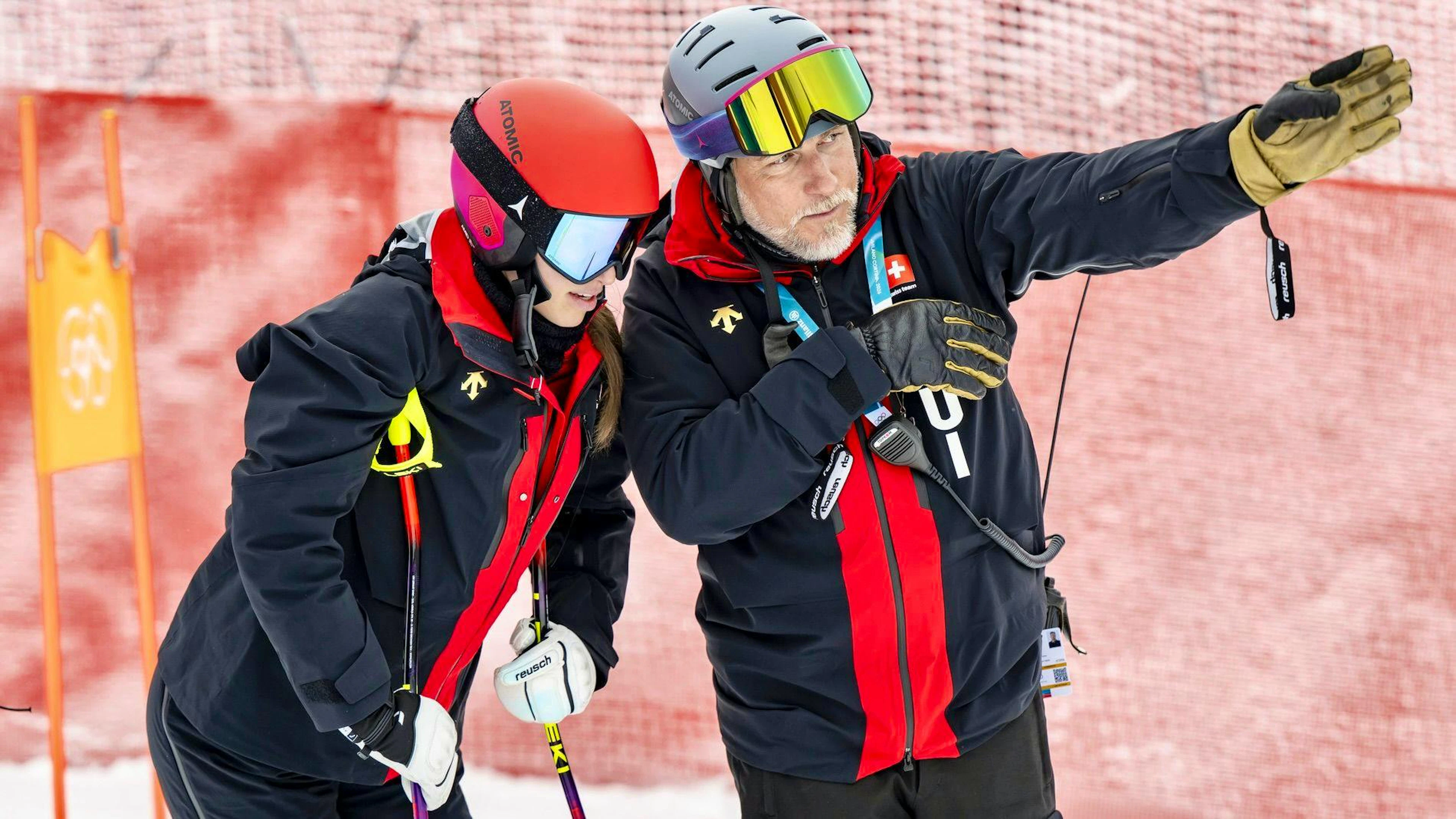 Le chef de l’équipe féminine de vitesse passe au... skicross