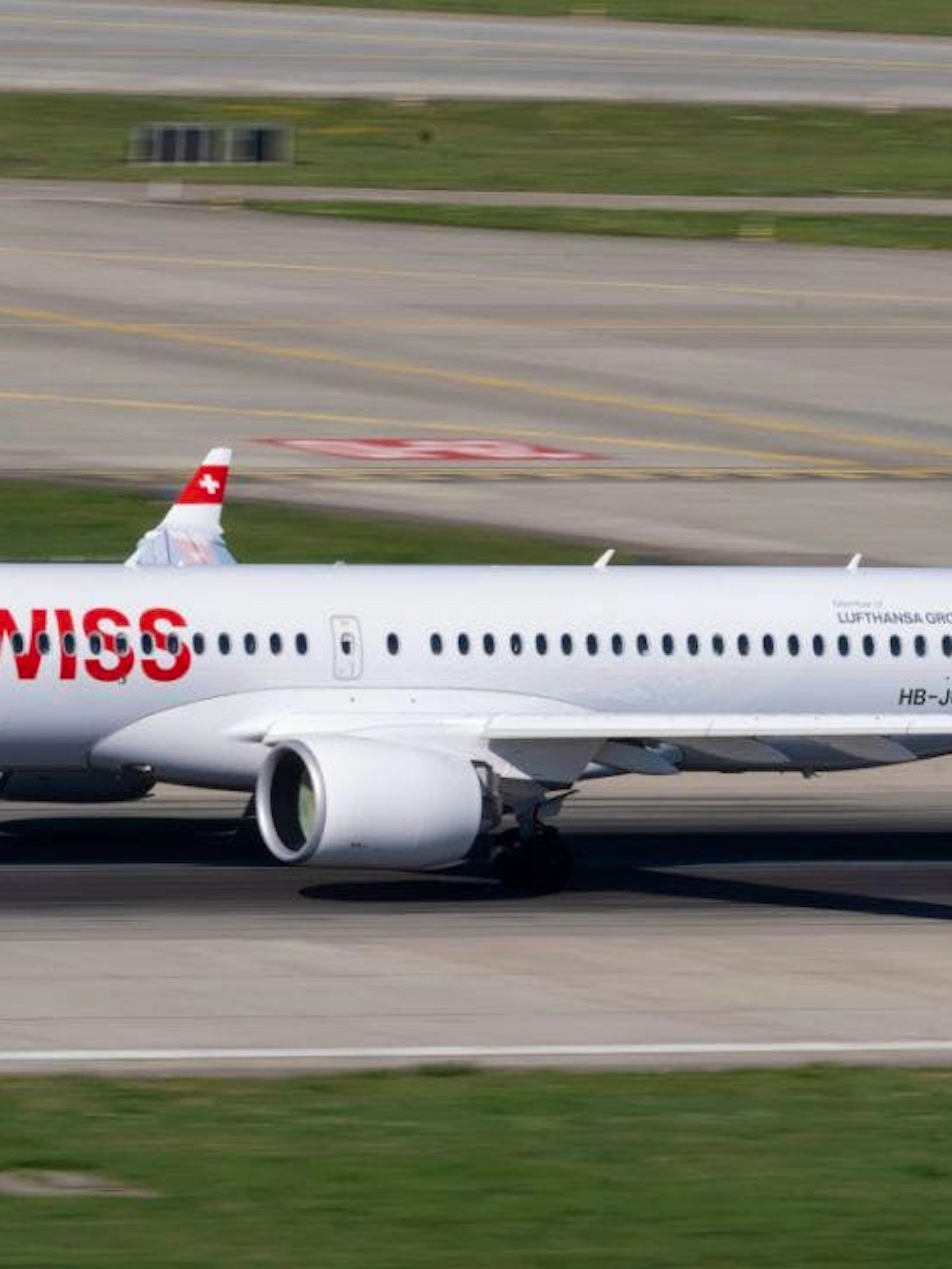 Piloten hören Rumpel-Geräusch – Swiss-Maschine landet wieder in Zürich
