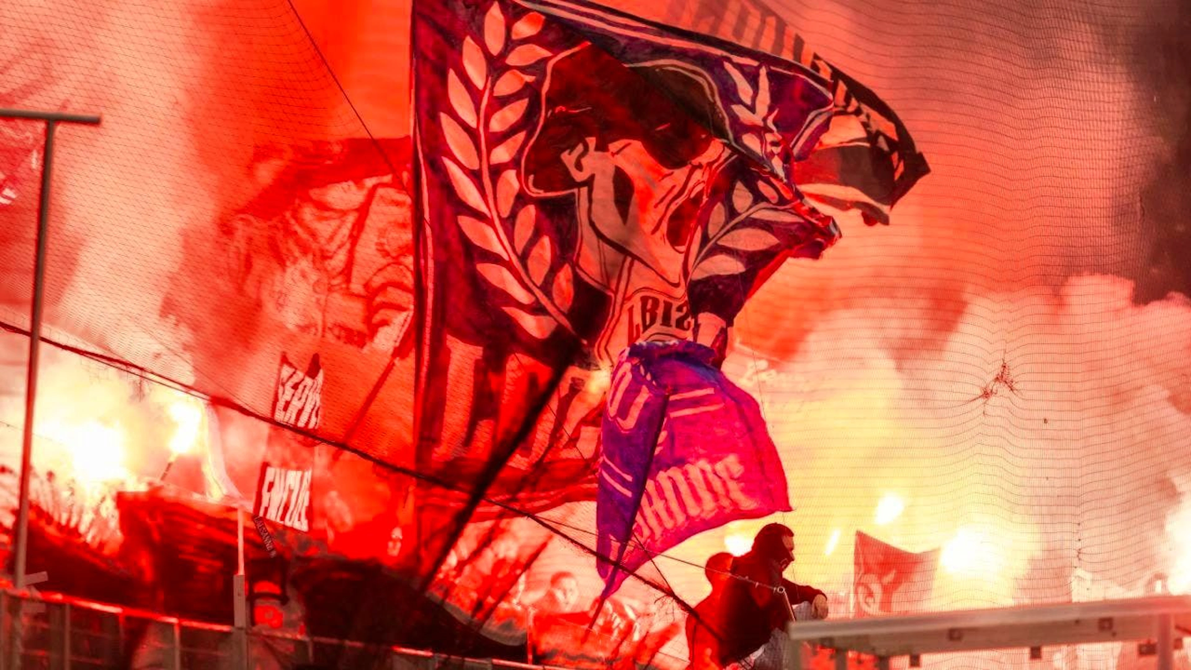 Tuesday's Léman derby in Geneva was marked by serious rioting and the massive use of pyrotechnics