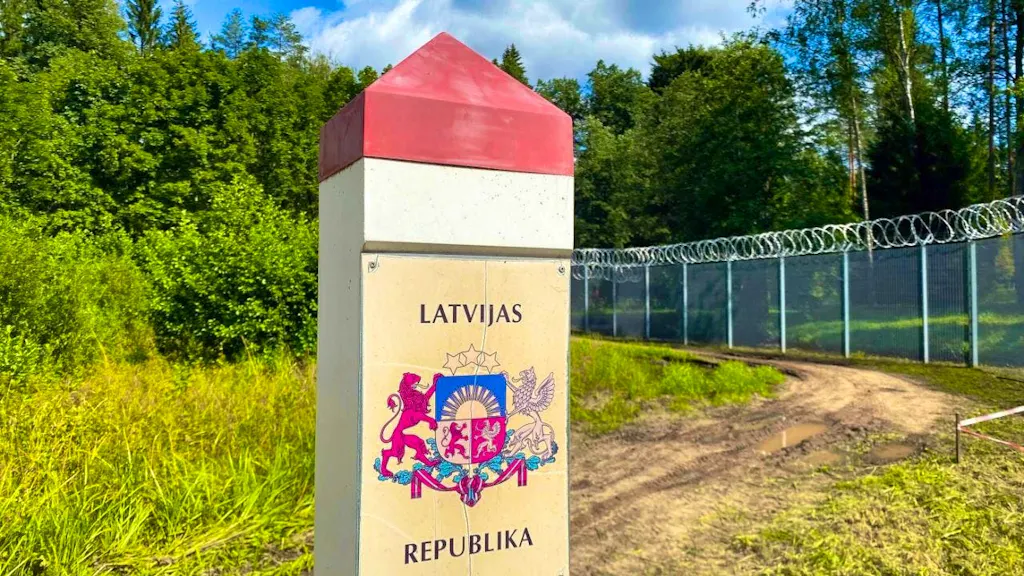 Drone alert in Latvia: flying object crosses airspace