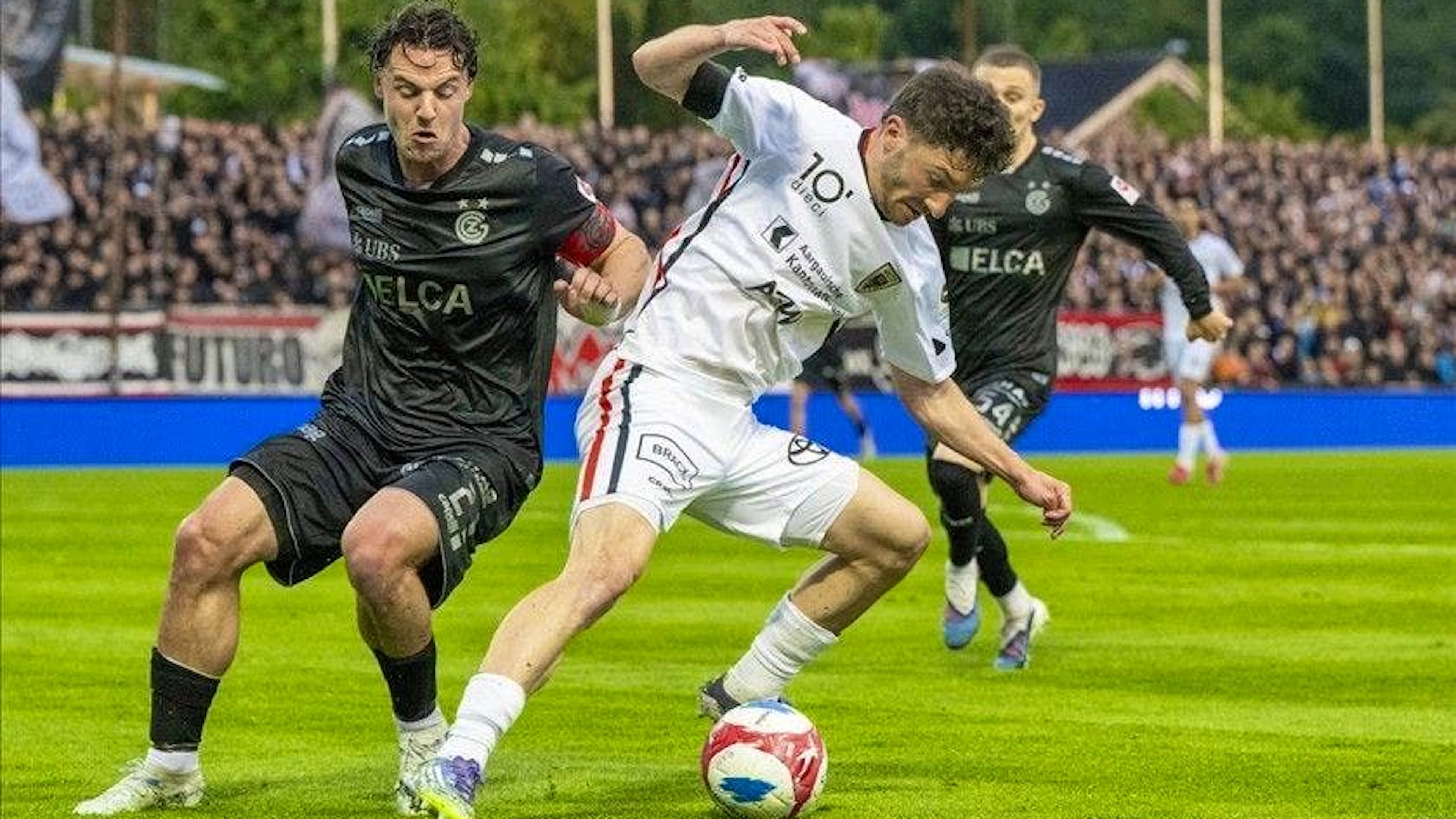 Il Grasshopper e l'Aarau pareggiano 0-0 nello spareggio di andata per la Super League