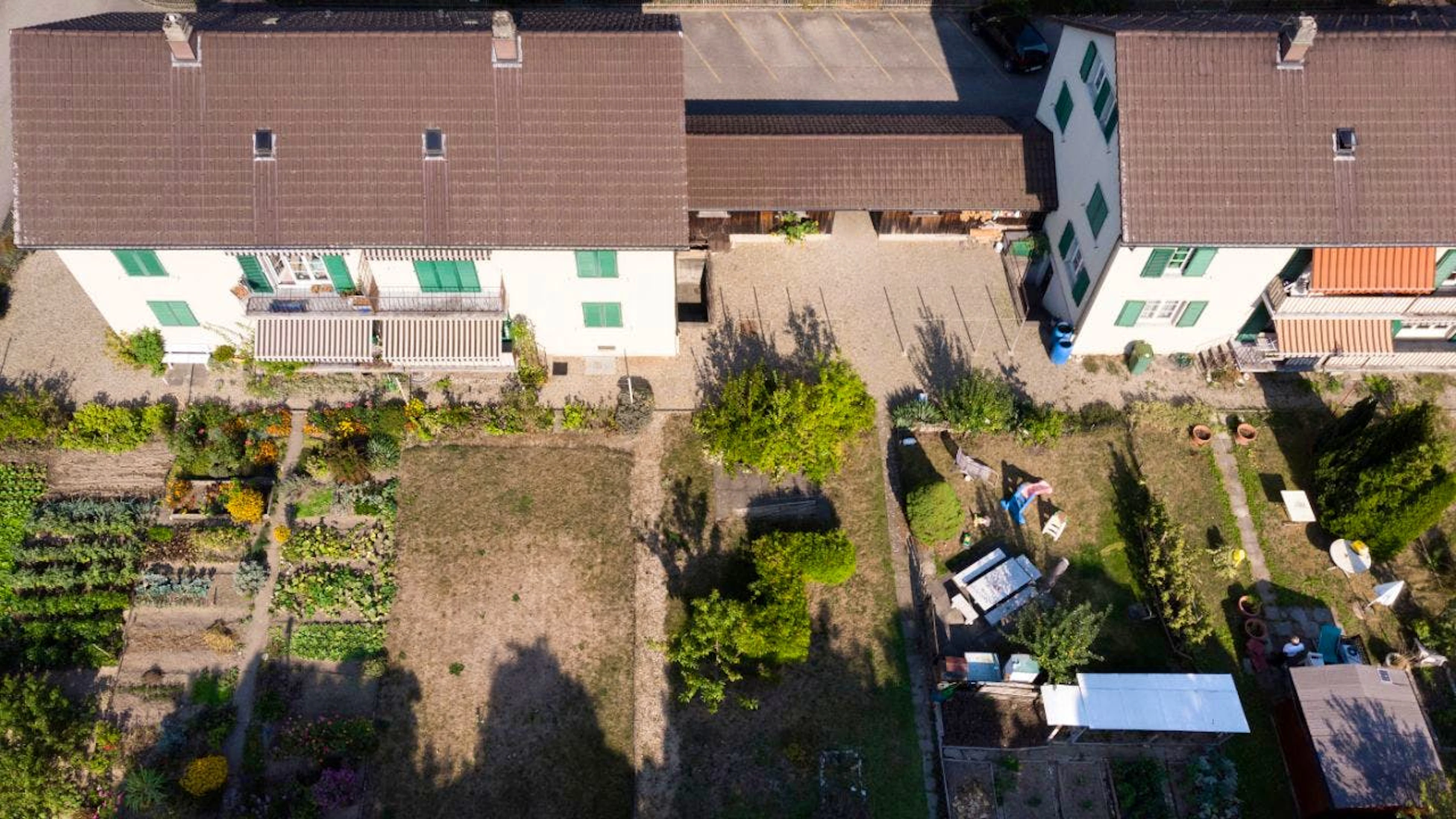 Schweizerinnen und Schweizer wünschen sich mehr Natur vor ihrer Haustür. Das hat eine Umfrage der Naturschutzorganisation Pro Natura ergeben. (Archivbild)