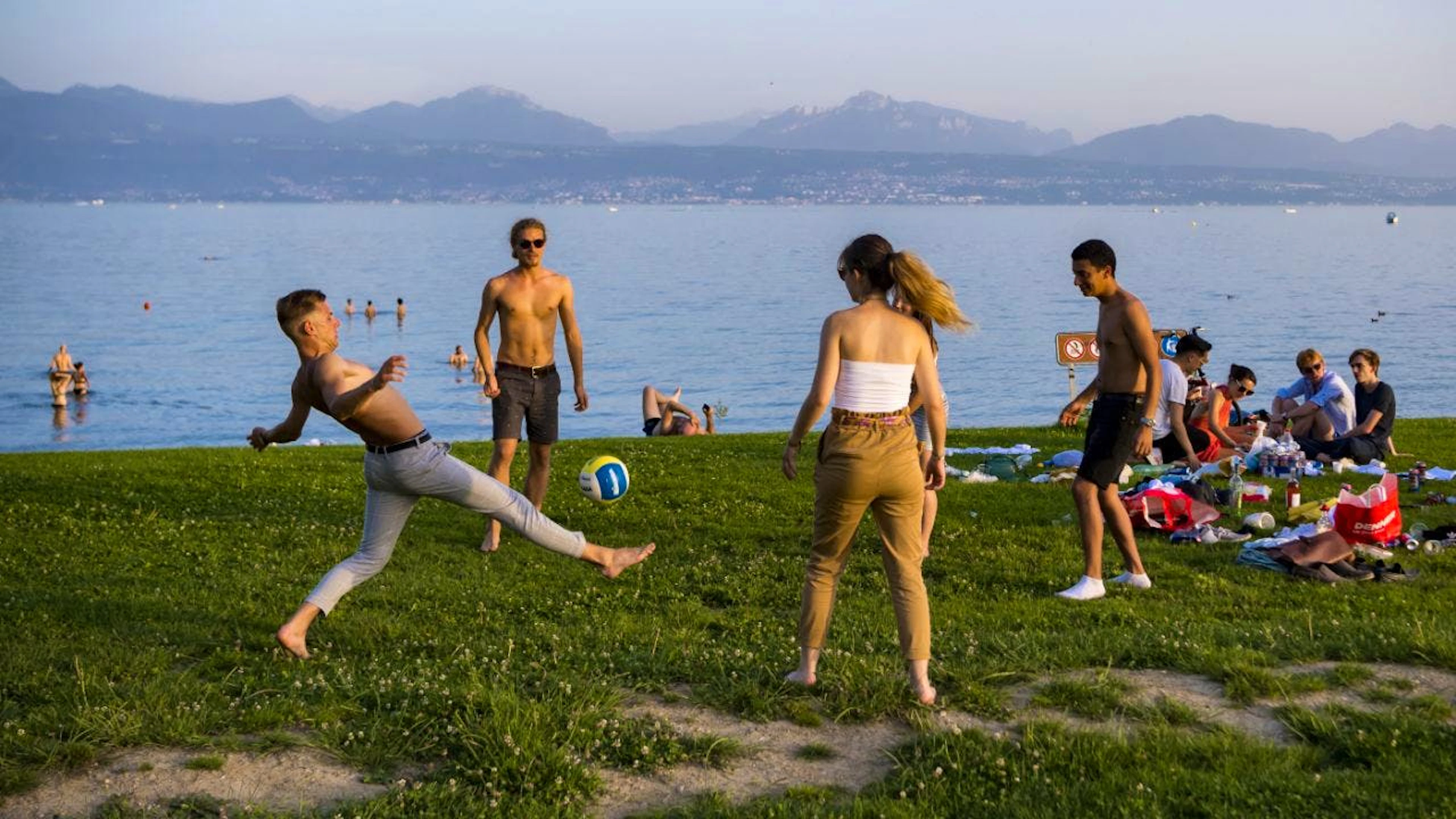 Gli infortuni legati al calcio amatoriale causano ogni anno costi per quasi 200 milioni di franchi alle assicurazioni. (immagine d'illustrazione)
