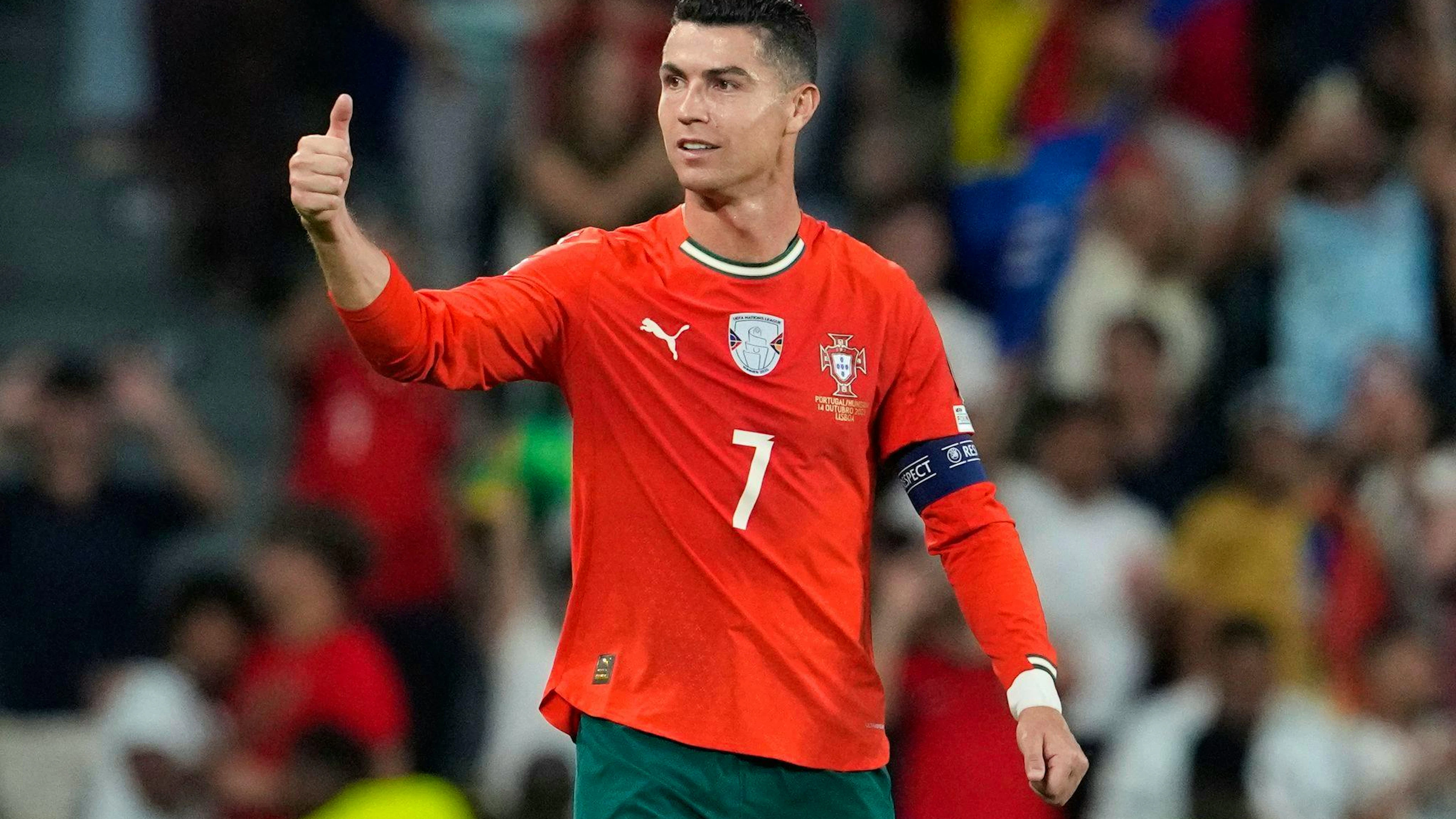 Daumen hoch: Cristiano Ronaldo steht vor seiner sechsten WM-Teilnahme.