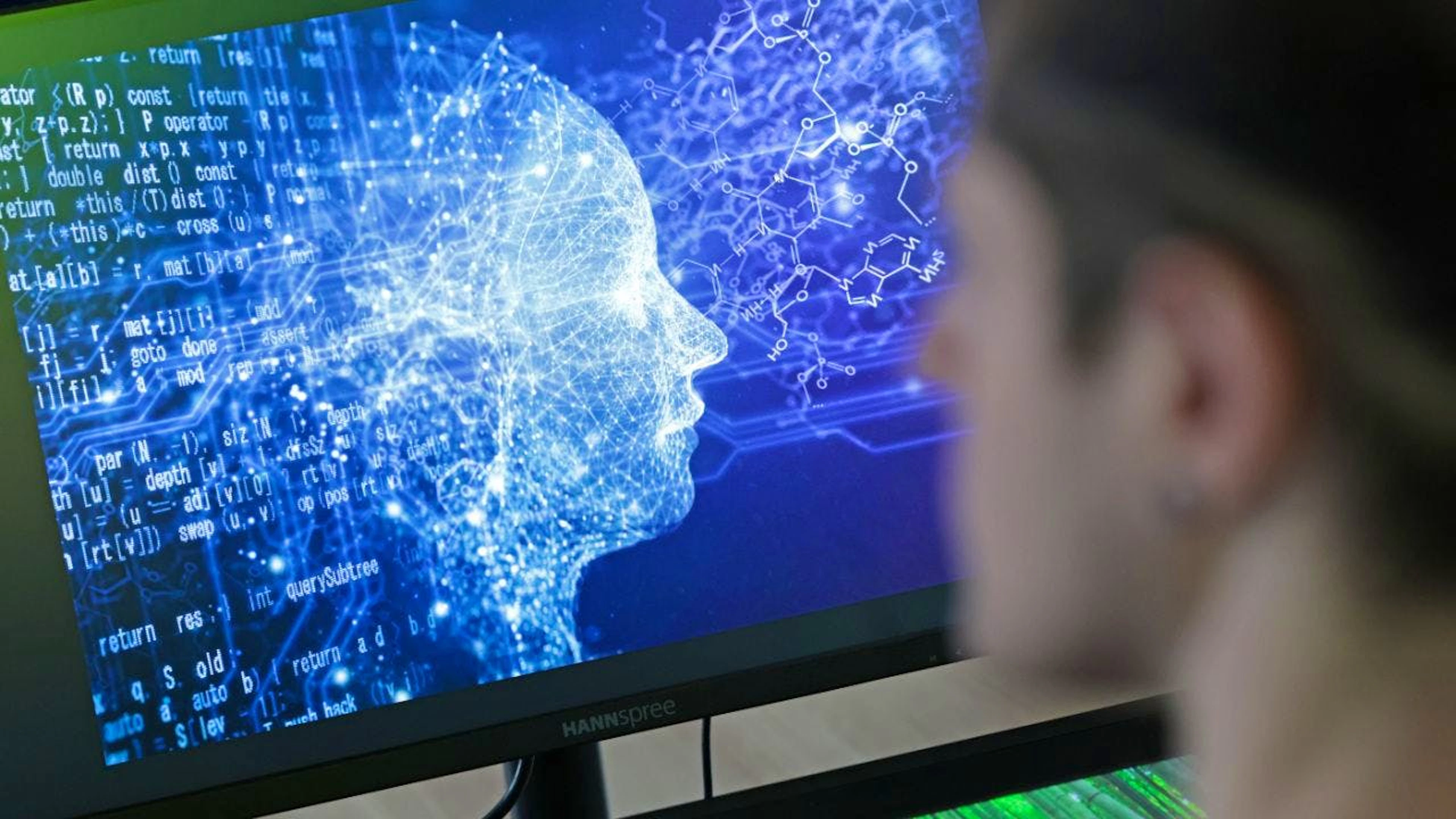 Six entreprises suisses sur dix ont recours à l'intelligence artificielle (IA), selon une étude d'UBS. (archive)