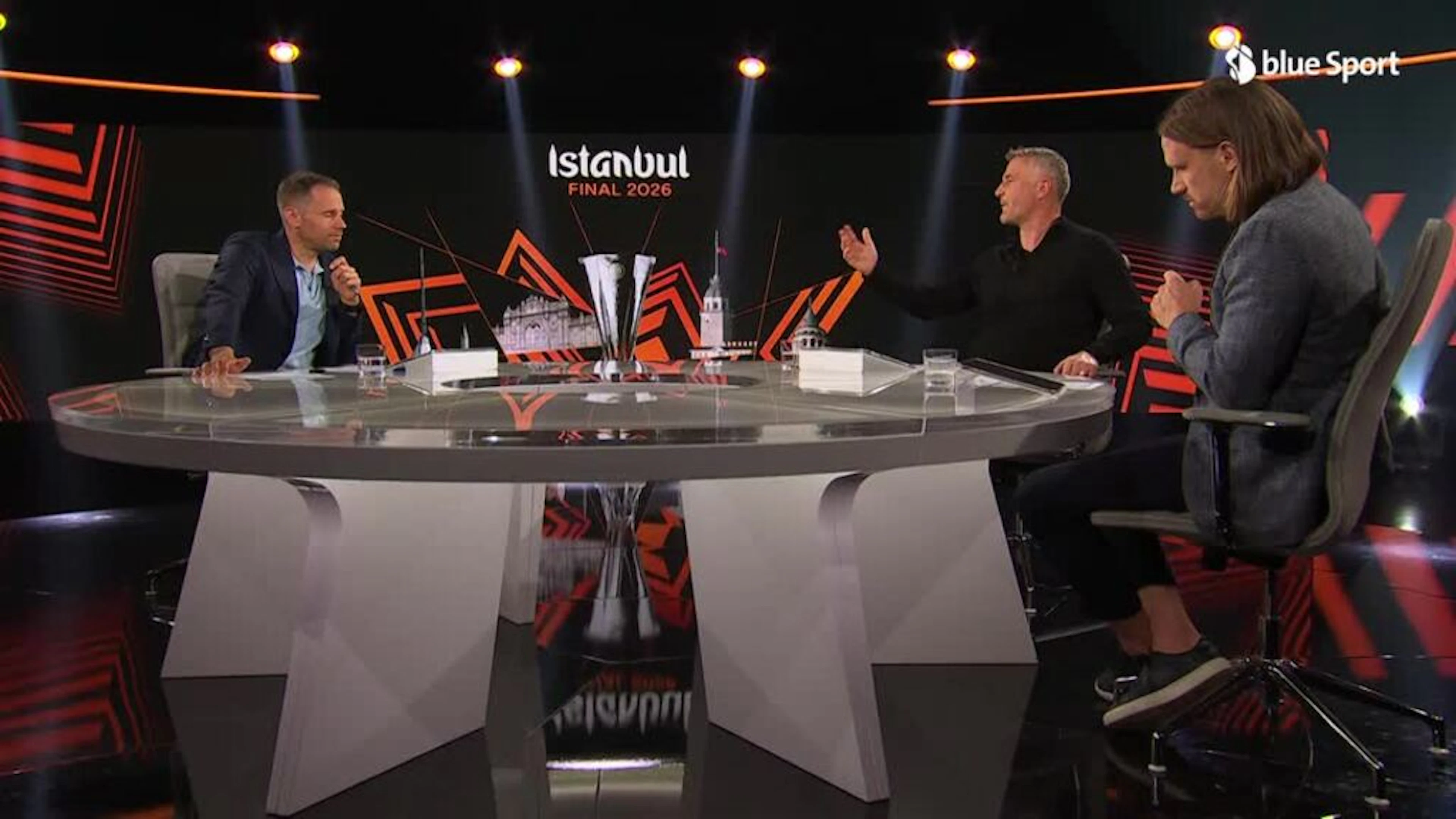 Experten im Studio loben Manzambi trotz Final-Pleite