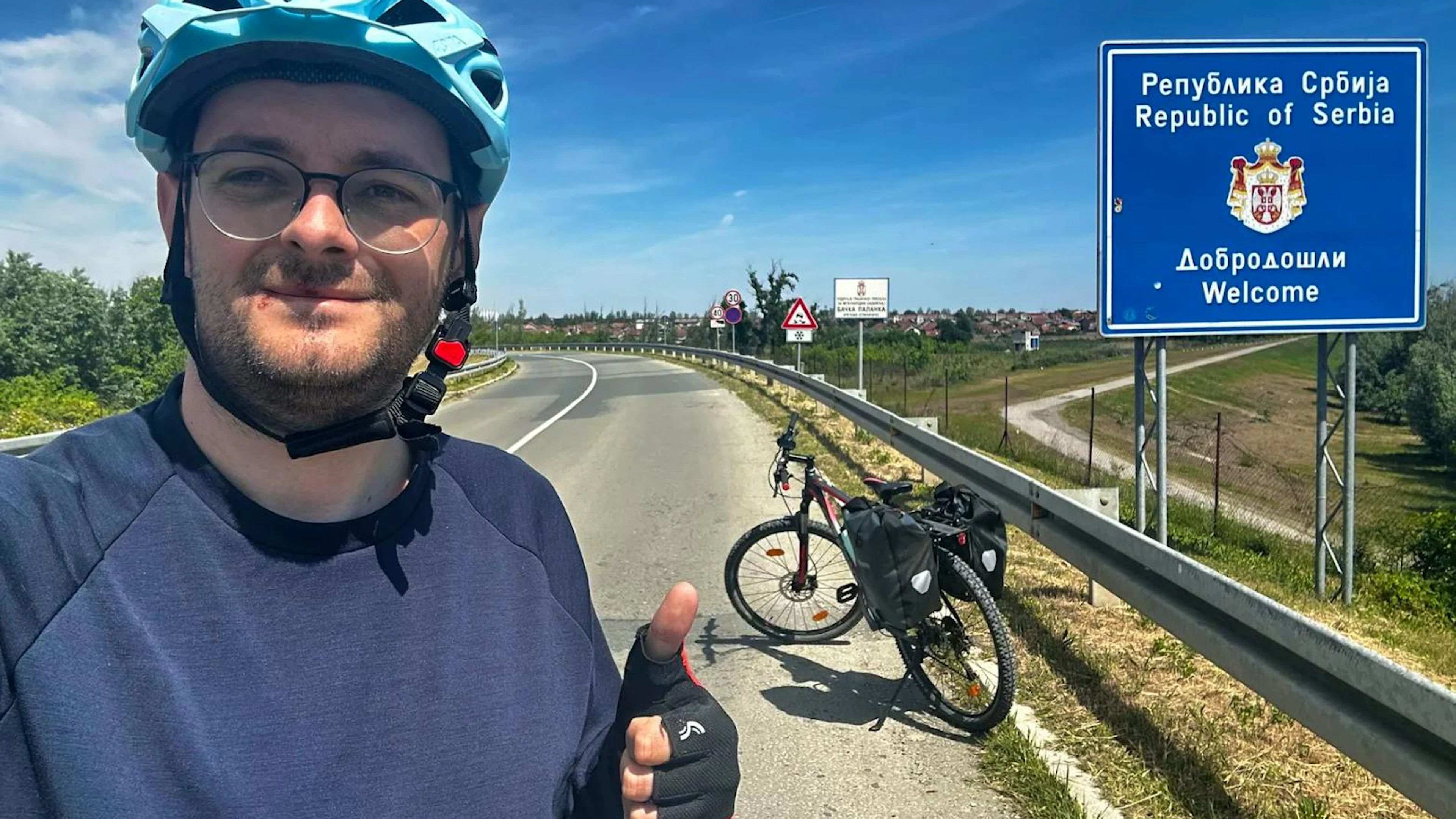 Verrücktes Projekt: Freiburg-Fan radelte mit Velo nach Istanbul