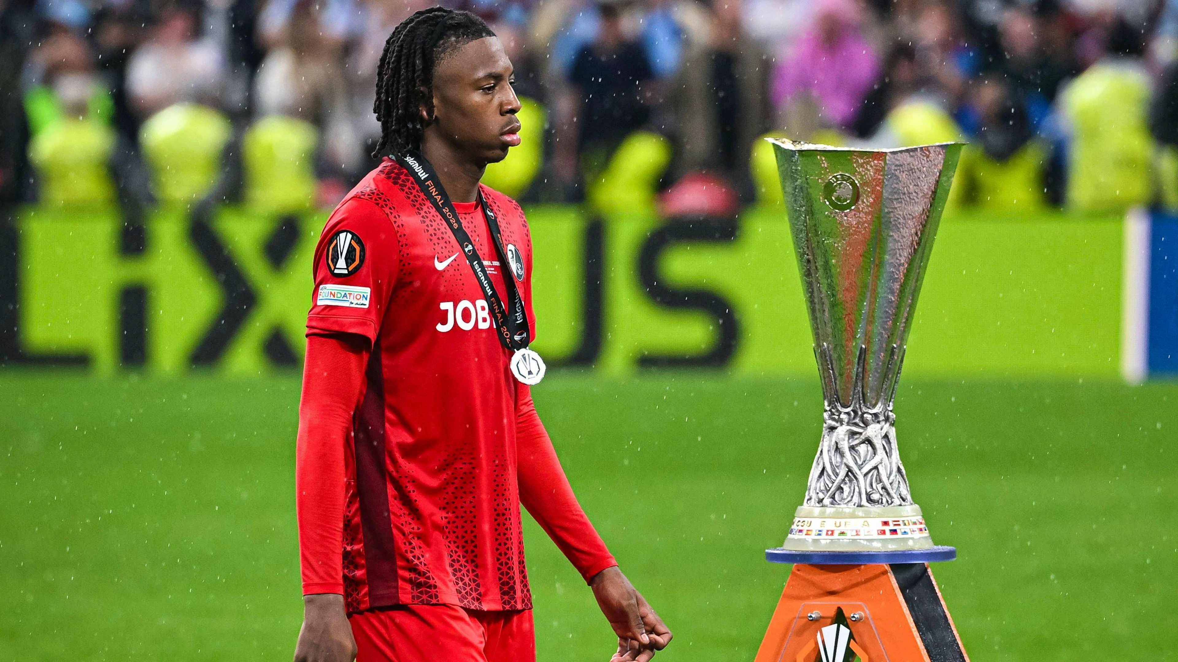 Manzambi hadert nach Freiburgs Final-Pleite