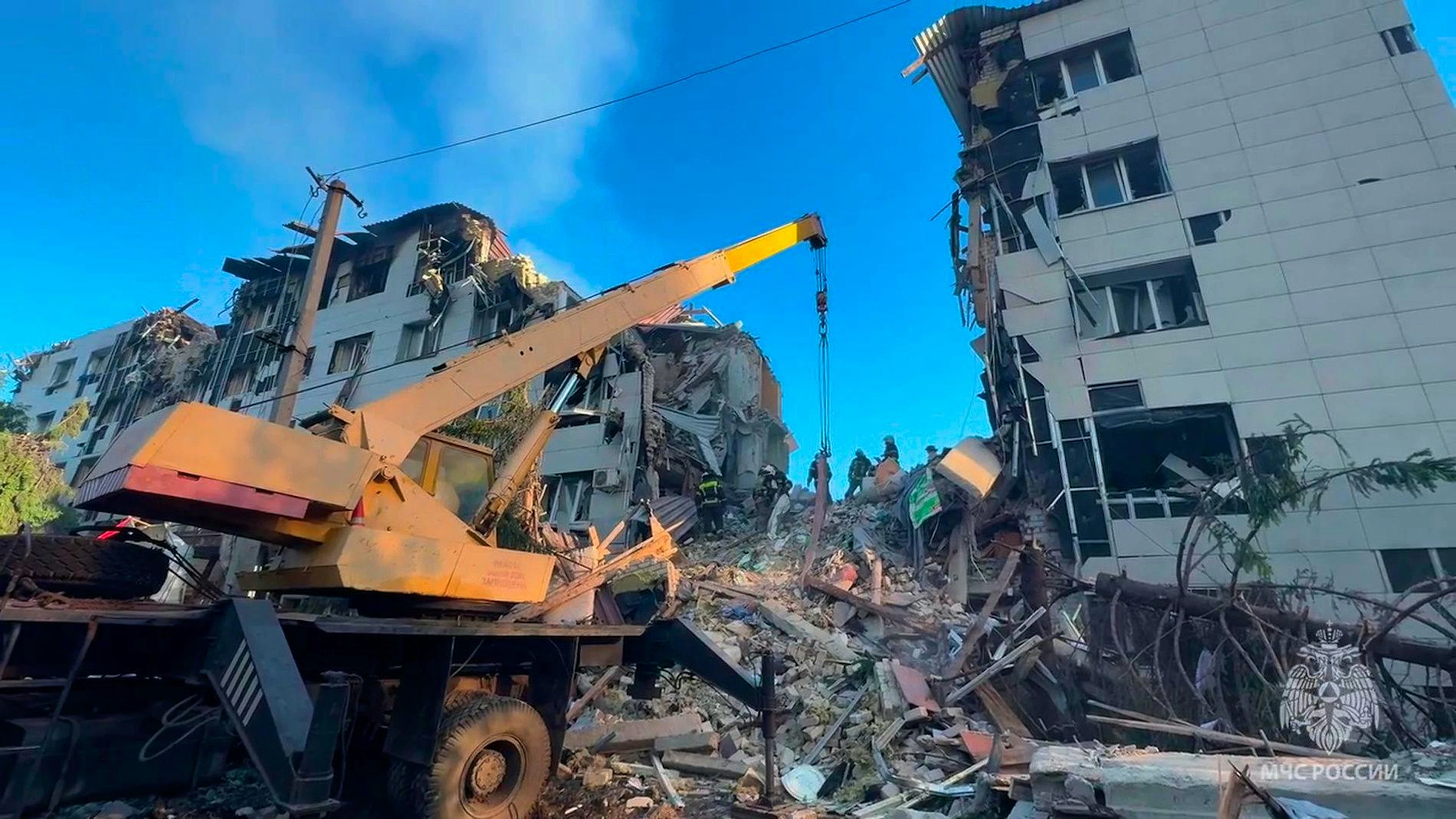 Mosca ha accusato l'Ucraina di aver bombardato un dormitorio studentesco.