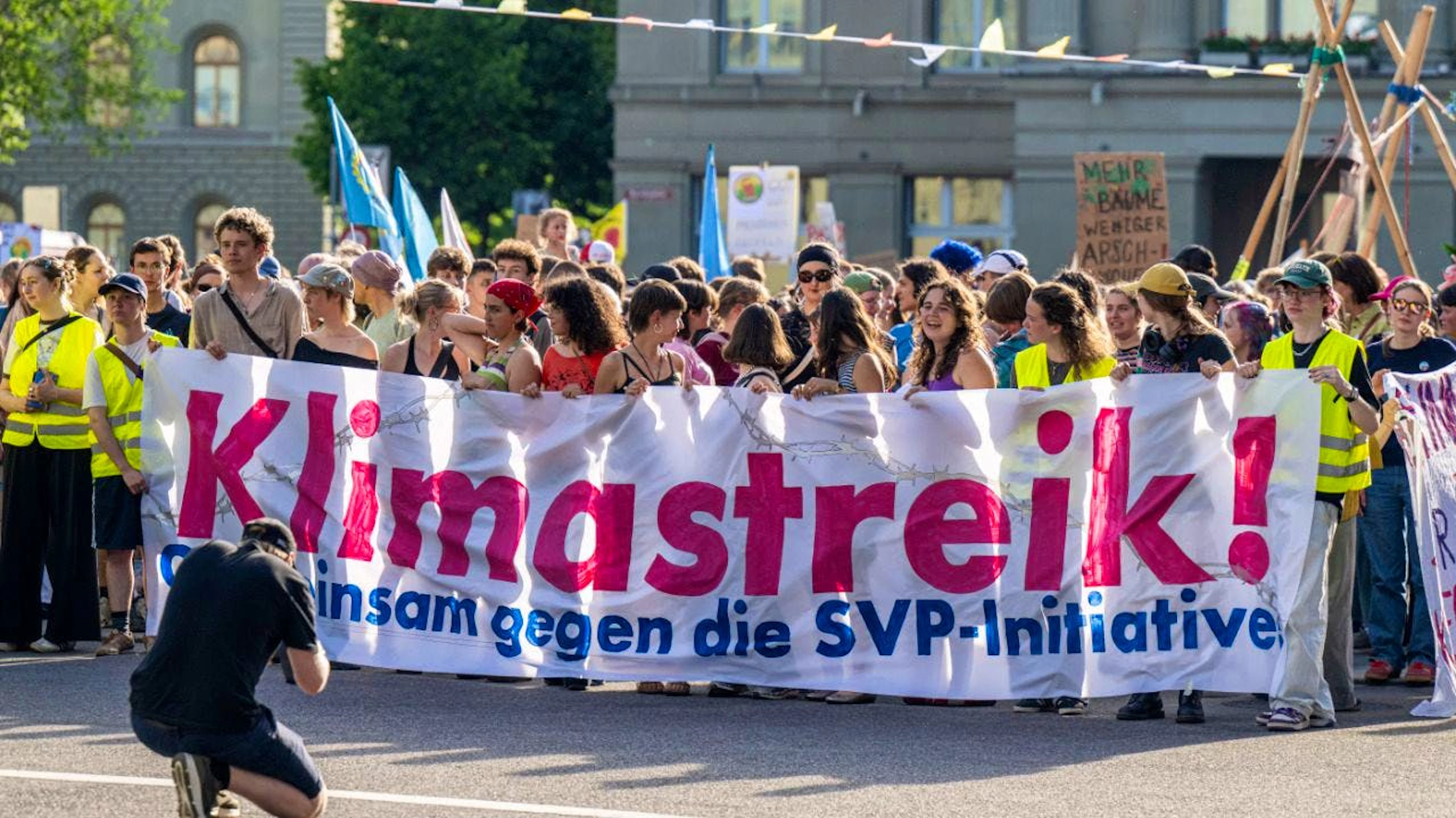 Die Kundgebung des Klimastreiks vom Freitag richtete sich gegen die Zuwanderungsinitiative der SVP.