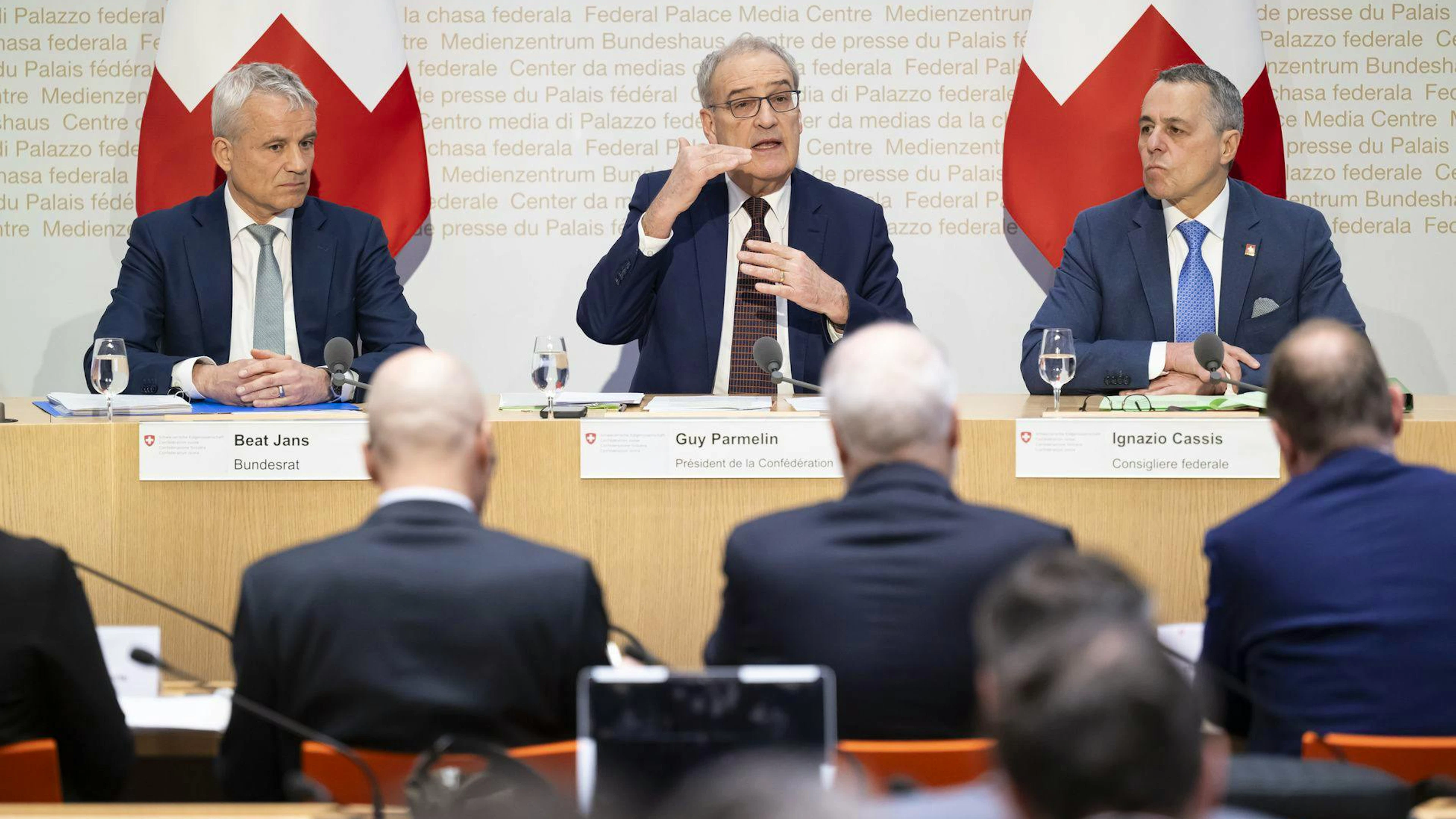 Geheimes Papier bringt Bundesrat kurz vor Abstimmung in Bedrängnis