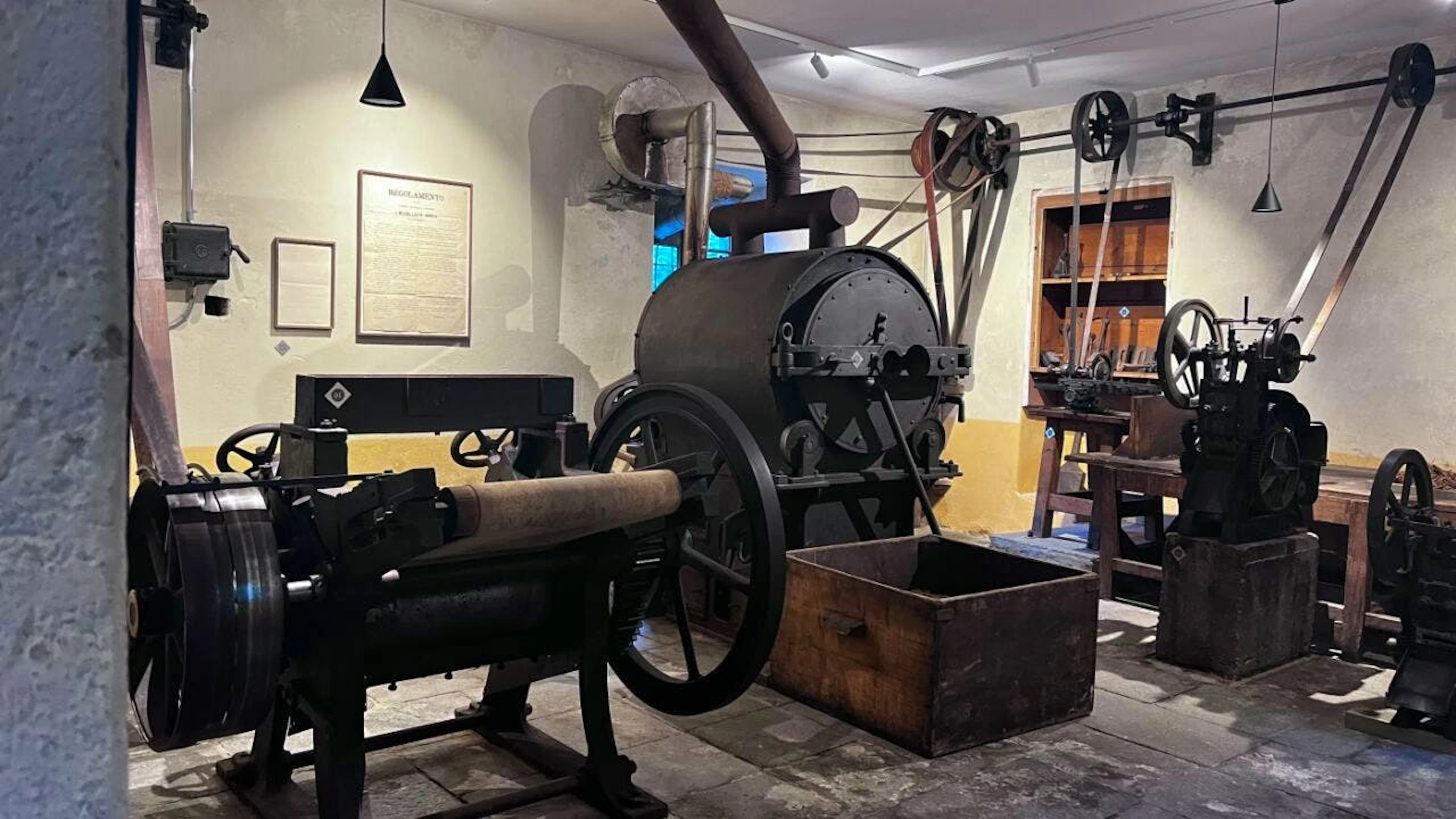 In una sala del Museo del Tabacco sono conservati tutti i macchinari che servivano alla lavorazione.