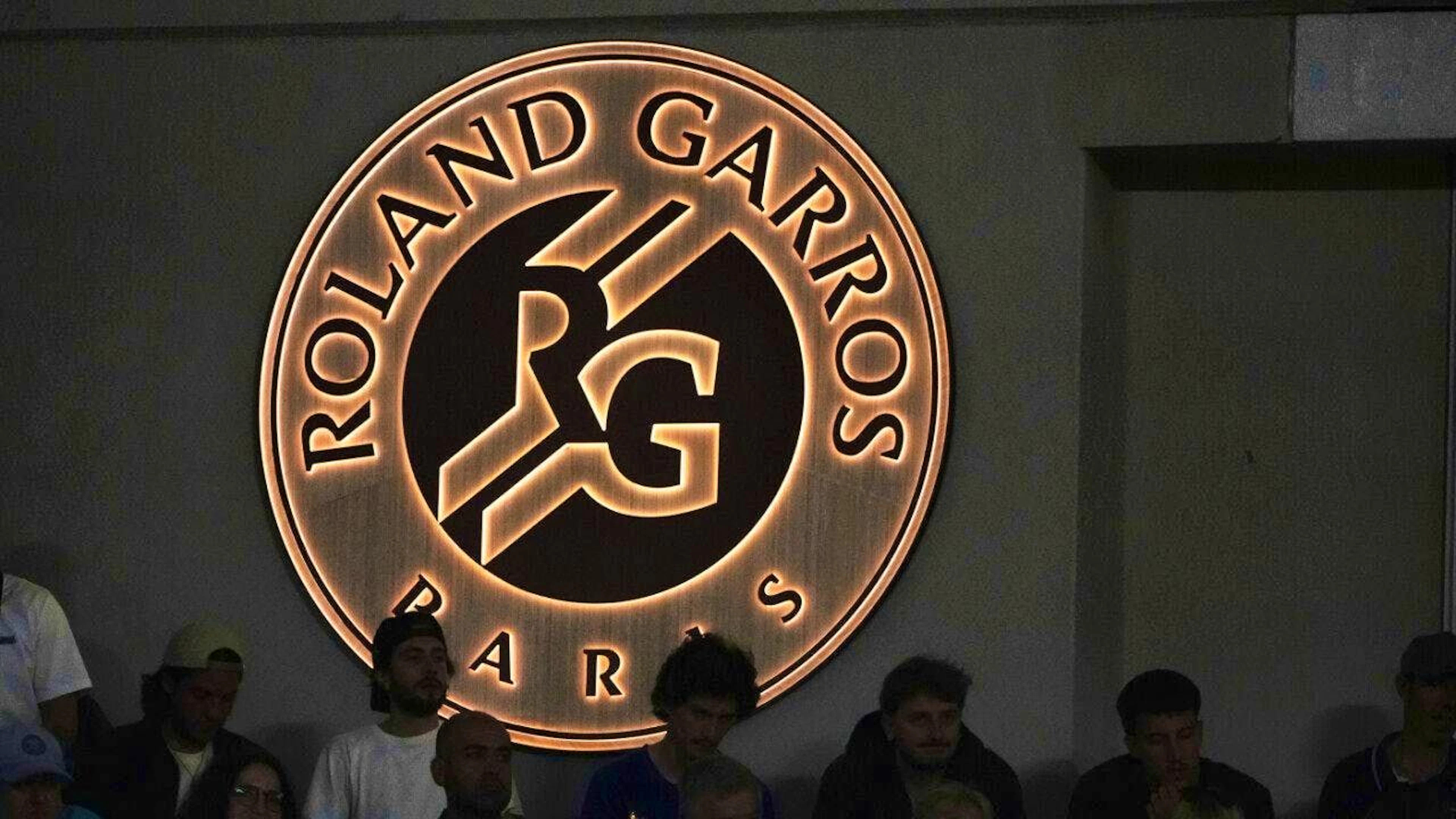 Roland Garros has increased the prize money compared to the previous year - but not to the same extent as the Grand Slam tournament's income has increased
