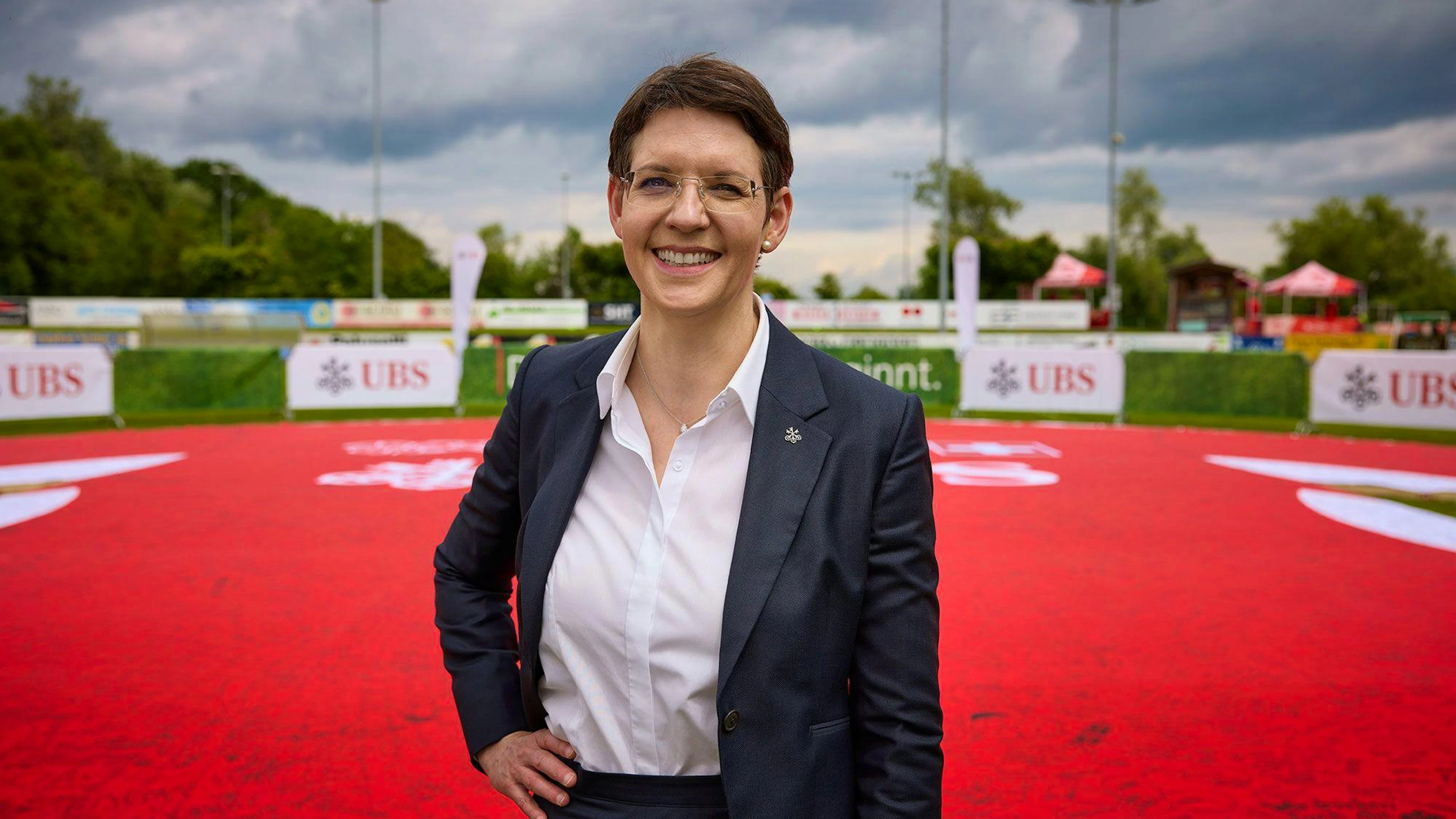 Bettina Gürtler, UBS Head Personal Banking Ostschweiz, spricht über das umfassende Engagement von Enablerin UBS im Schweizer Fussball.