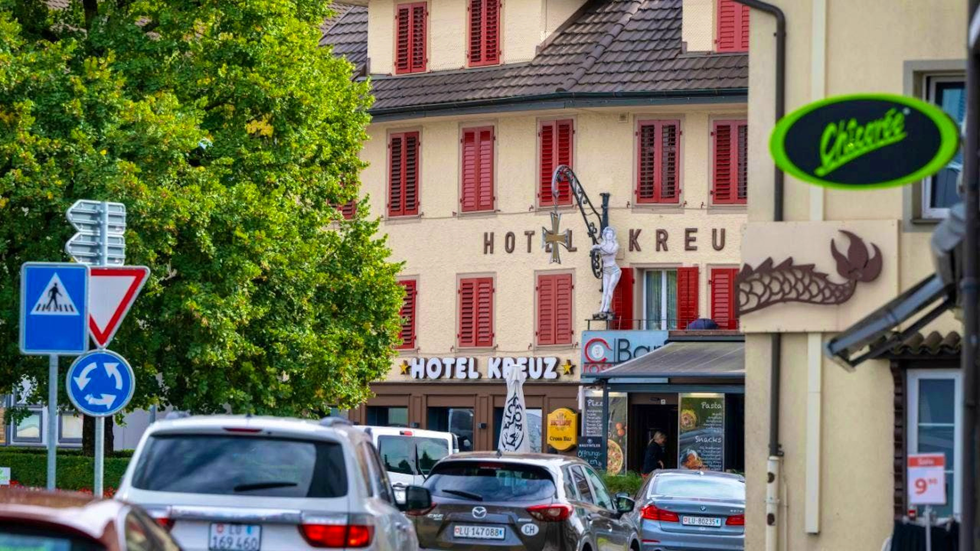 The number of overnight stays in Swiss hotels fell compared to the same month last year. (symbolic image)