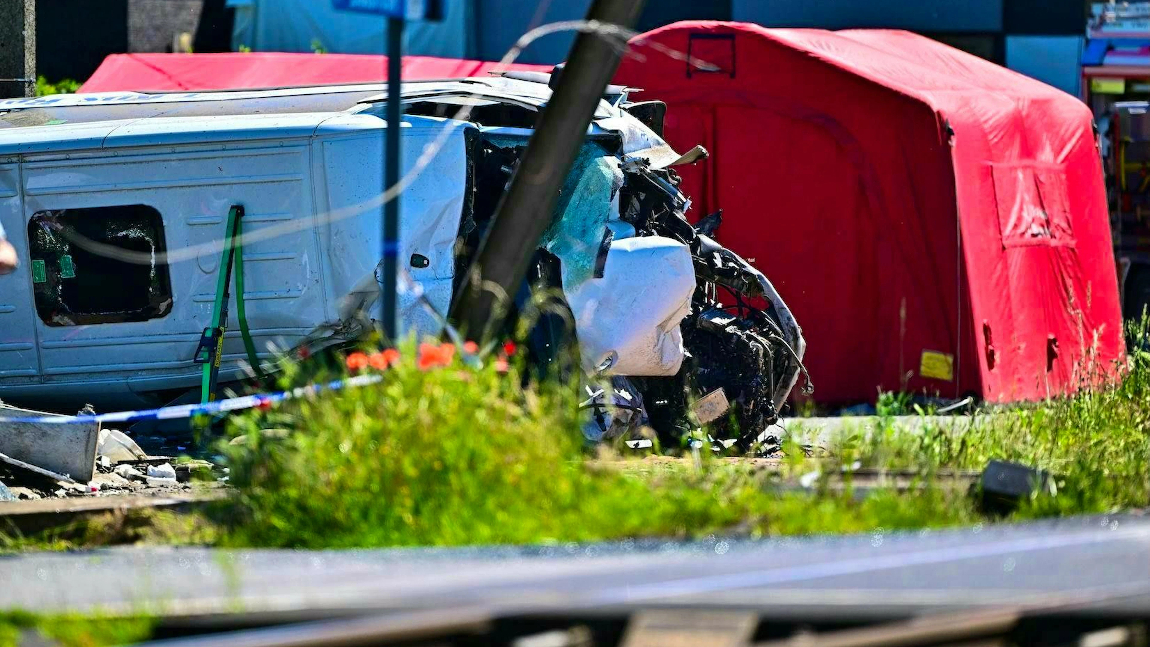Several people were killed in the accident.