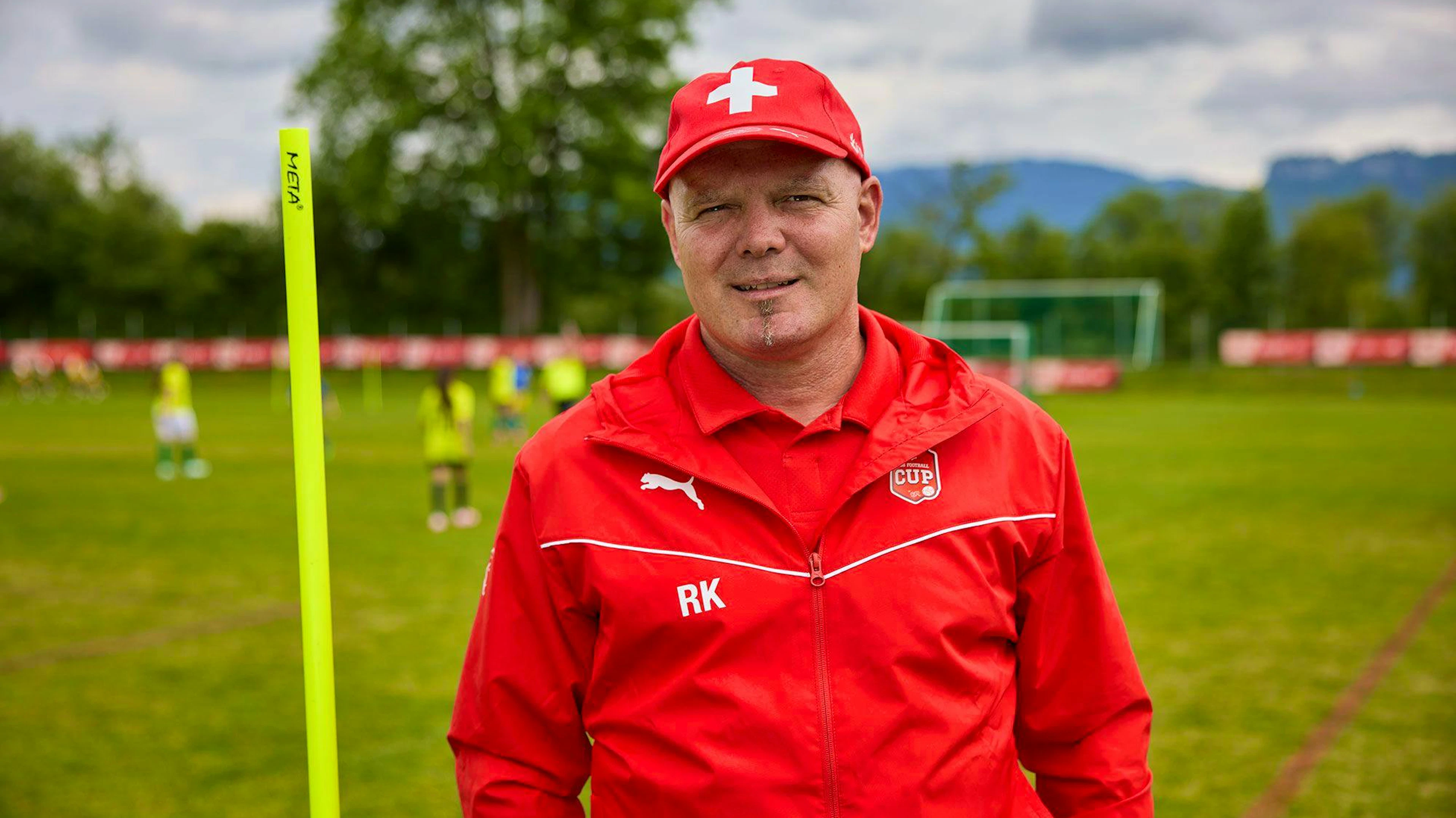 Turnierdirektor Roger Keller betont den hohen Stellenwert des UBS Football Cups.