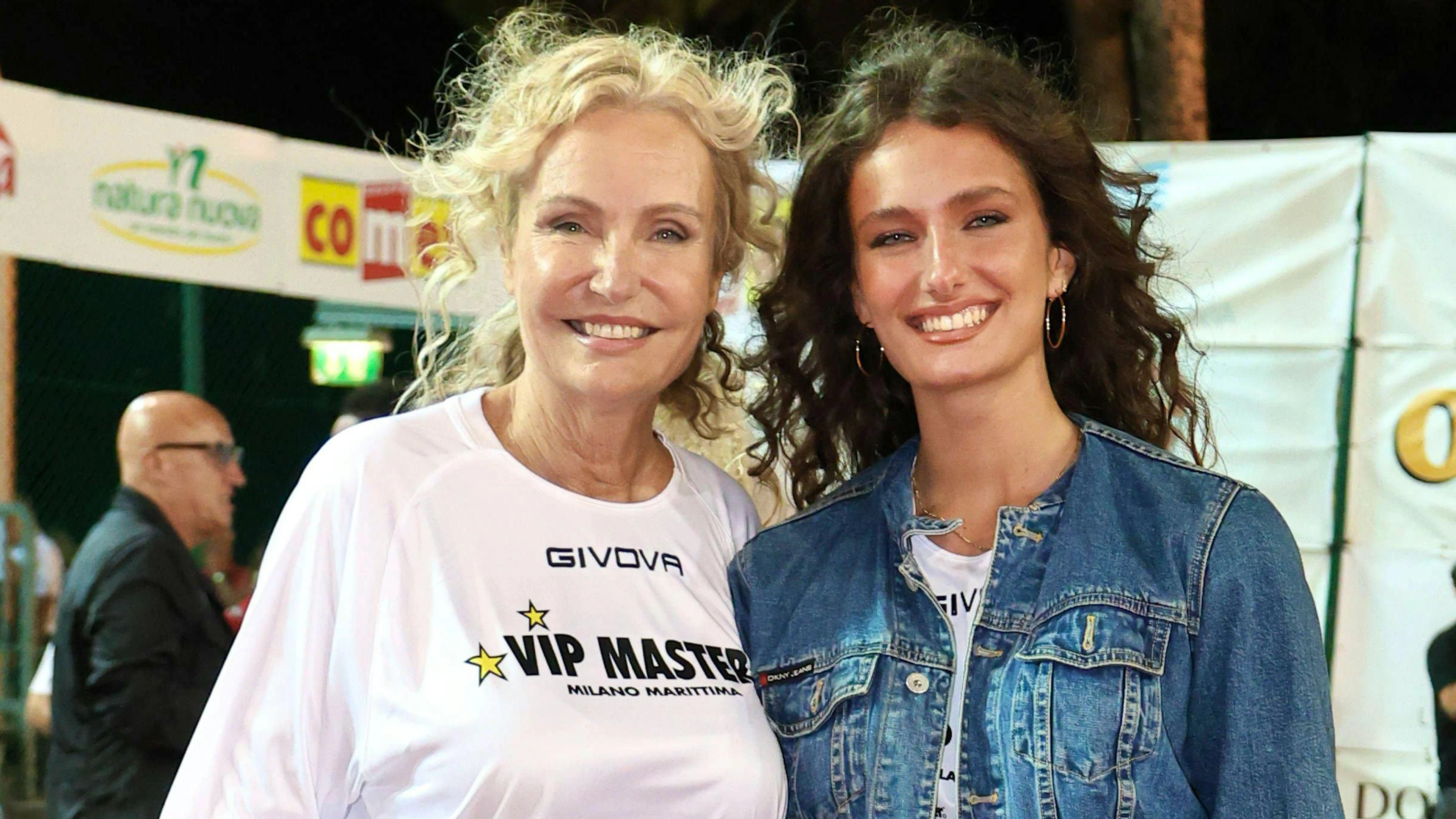 Liala Antonino con la figlia di Licia Colò.