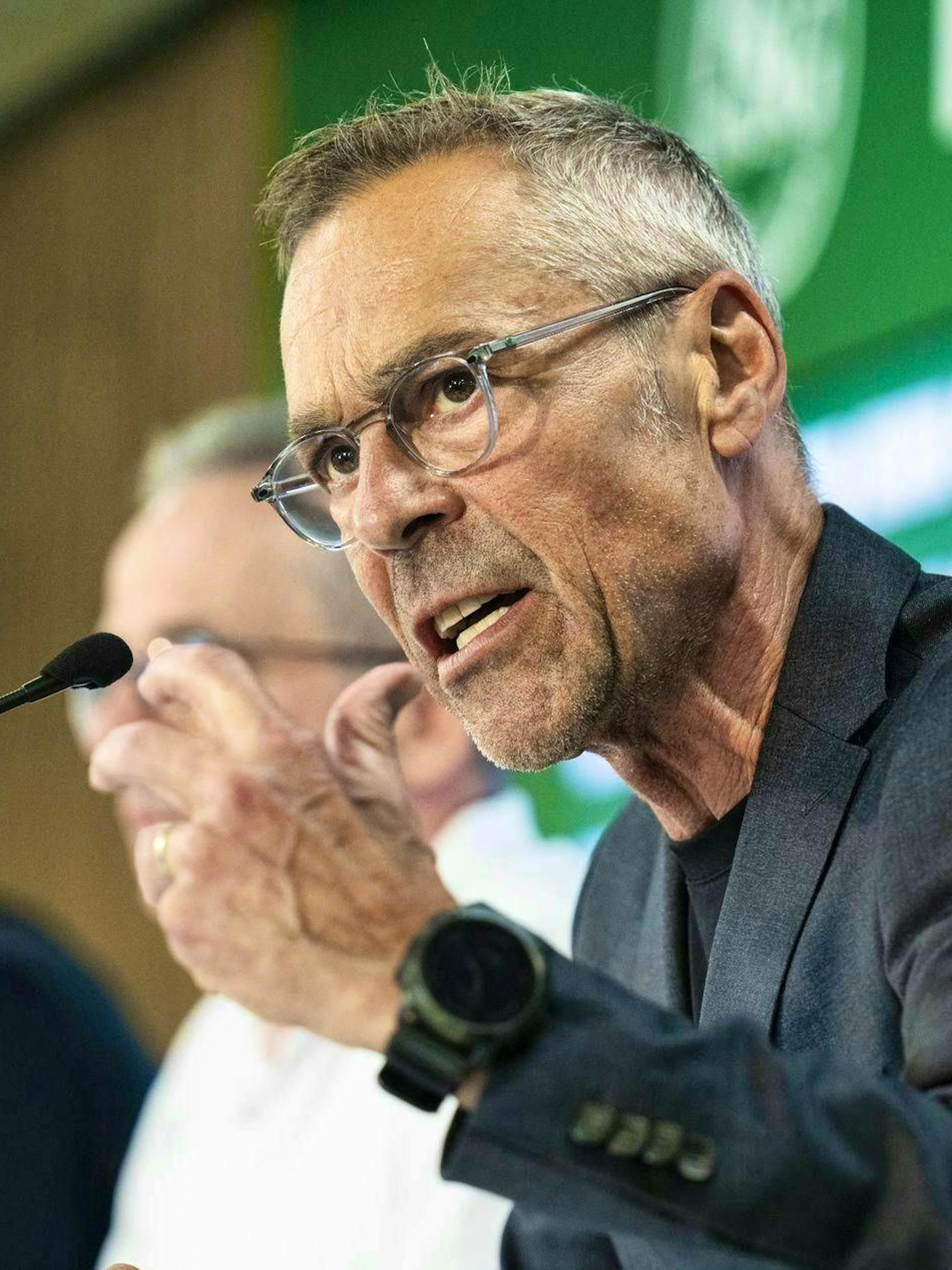 Hüppi spricht über den FCSG-Machtkampf und sein neues Tattoo