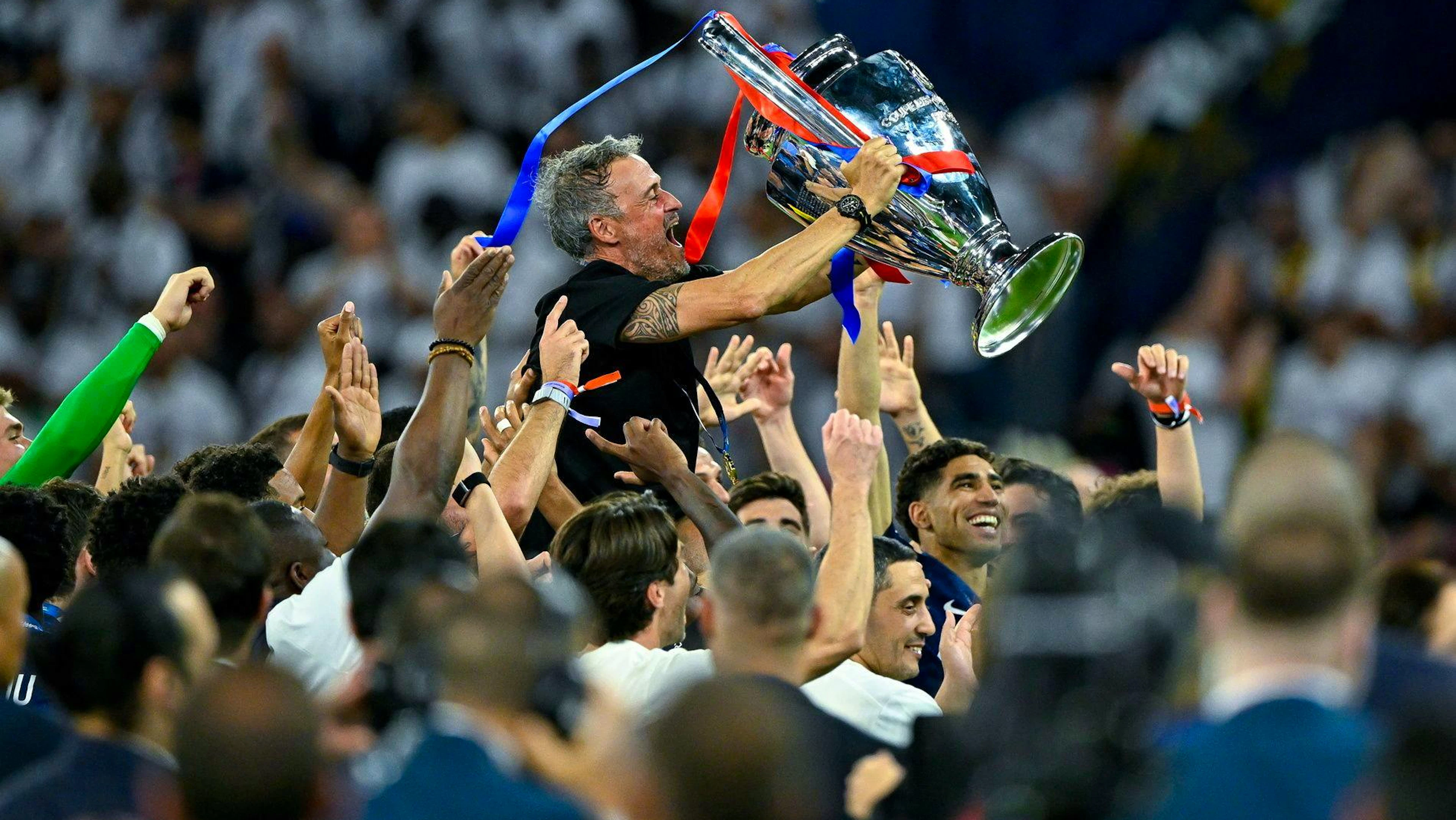 Continua la maledizione dell'Arsenal, il PSG vince per la seconda stagione consecutiva!