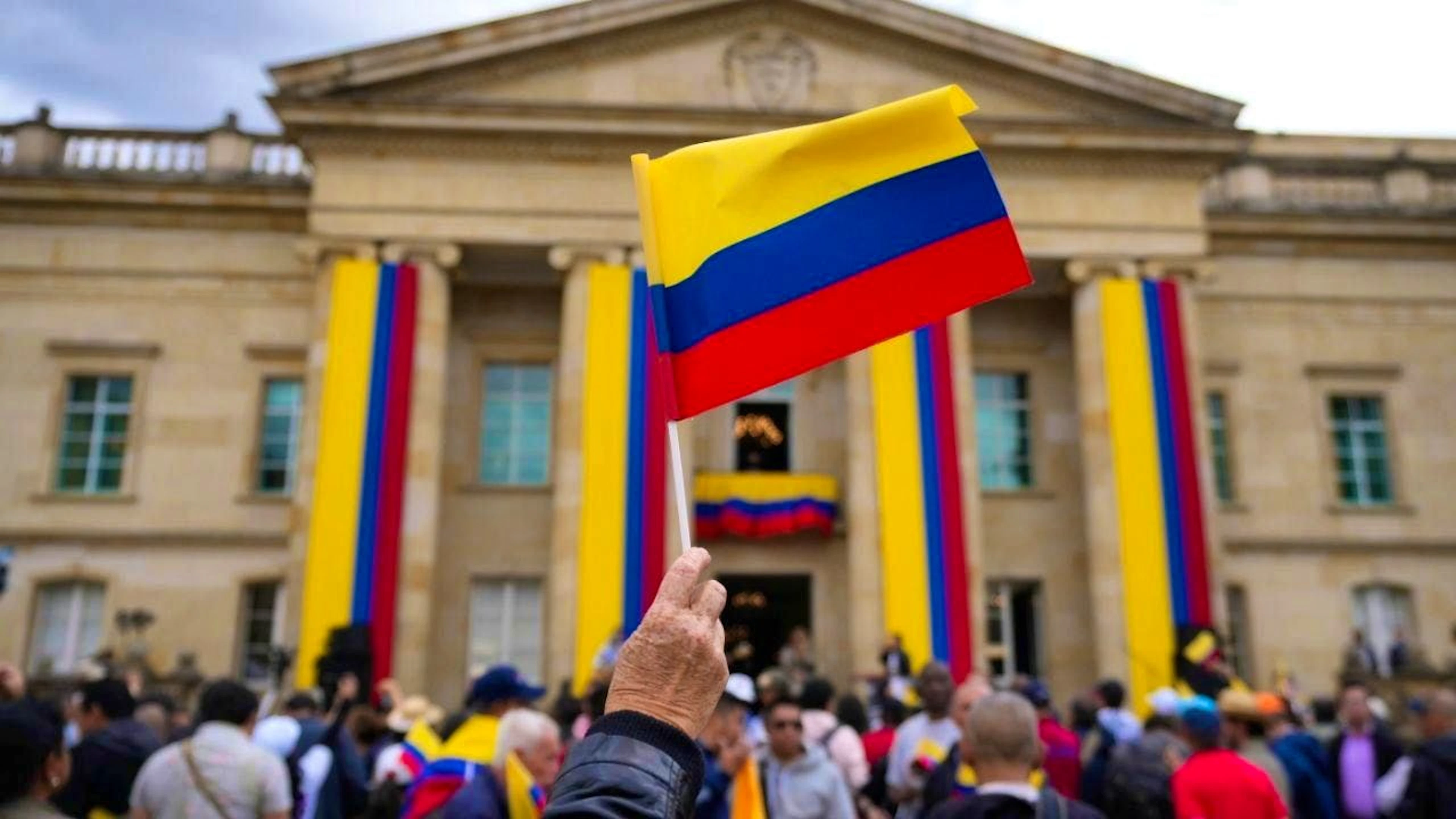 ARCHIVE - Supporters of Colombia's President Petro gather in front of the Narino presidential palace during a demonstration in support of Colombia's President Petro's proposed health system reforms. Photo: Fernando Vergara/AP/dpa/Archive image