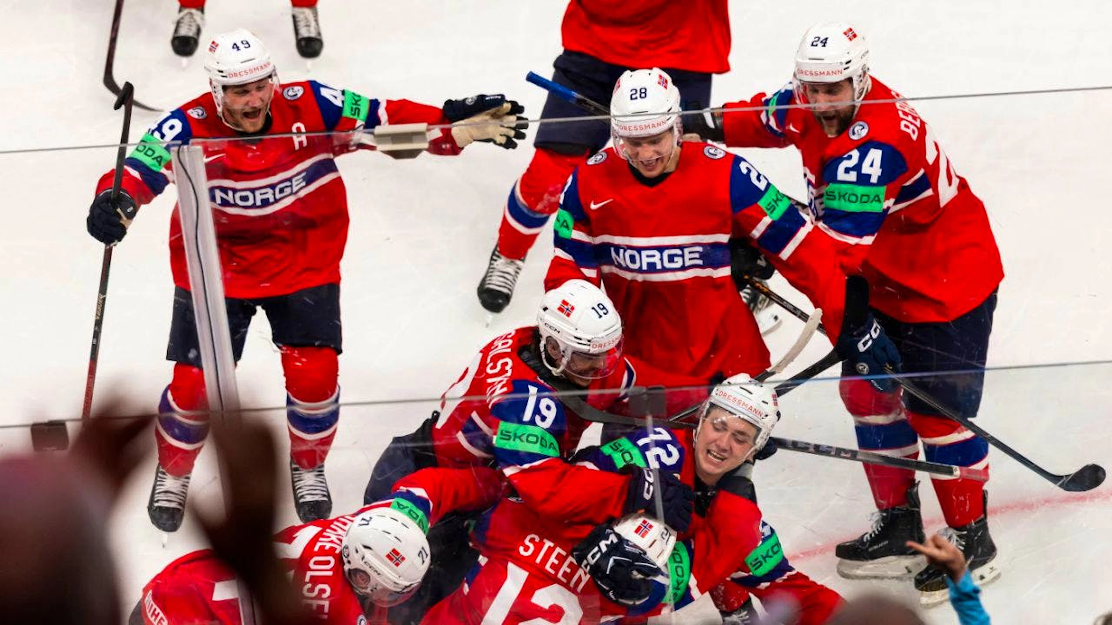 Jubel über die erste WM-Medaille: Norwegens Eishockeyaner gewinnen das Bronzespiel gegen Kanada