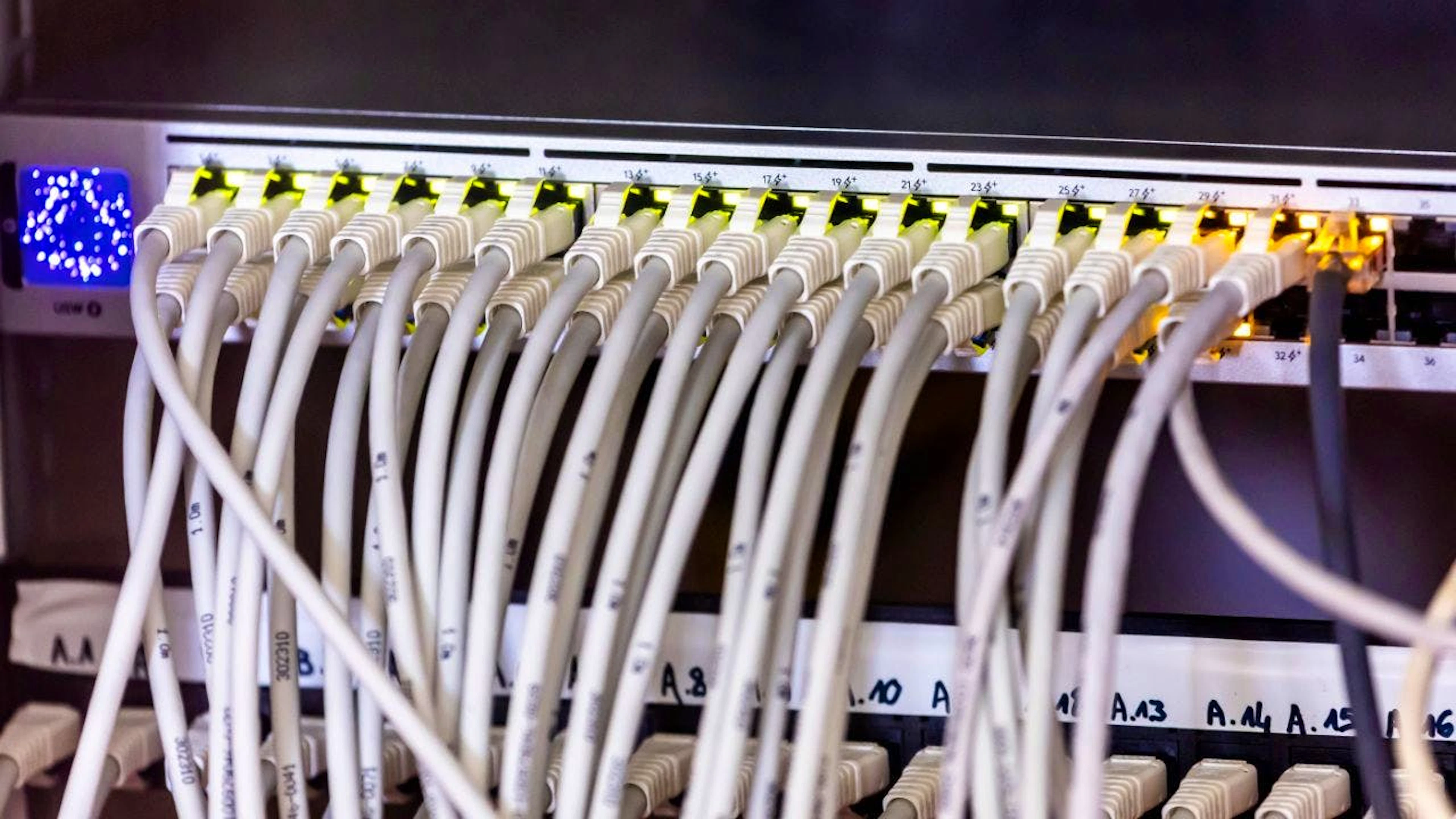Eine neue Volksinitaitive will die digitale Sicherheit in der Schweiz erhöhen. (Archivbild)