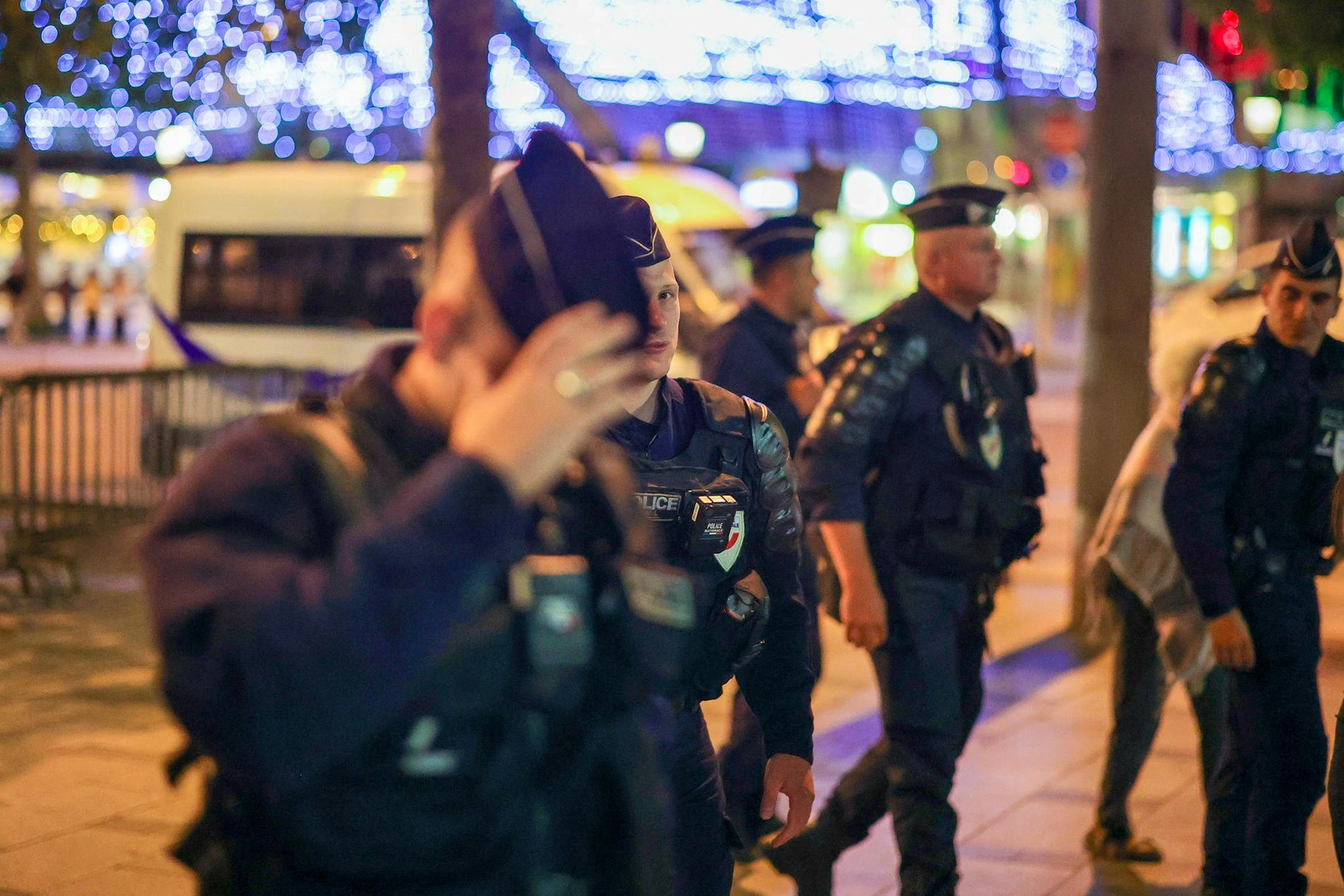 Deux morts et près de 900 interpellations après le titre du PSG