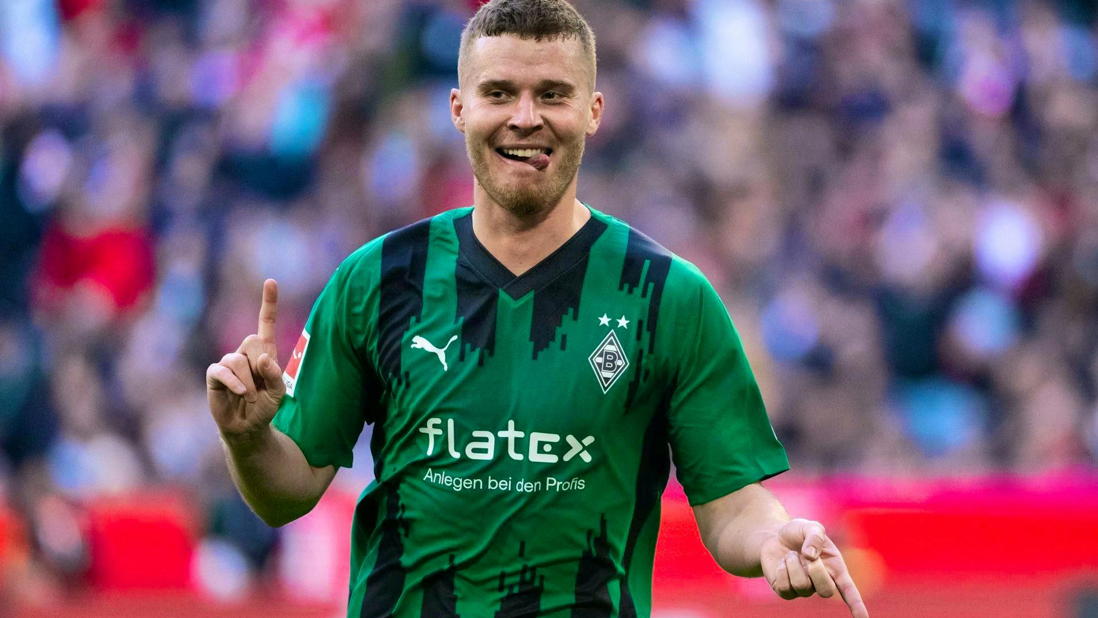 Elvedi ha ancora un contratto con il Gladbach fino all'estate 2027.