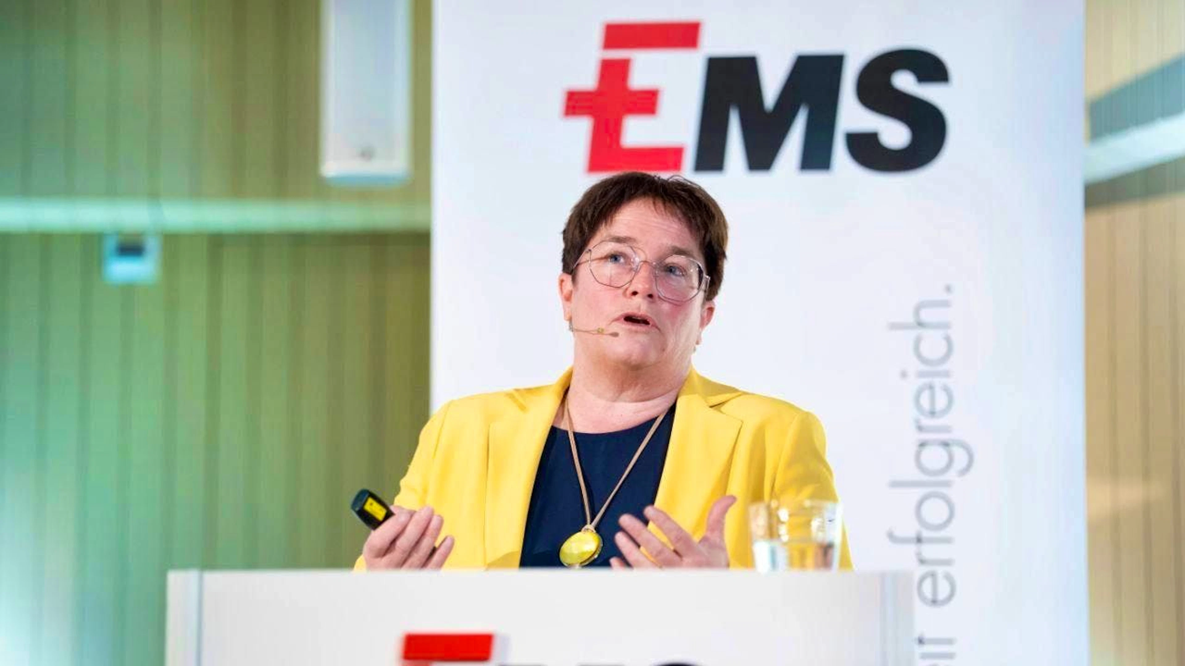 Die EMS-Chemie wird von SVP-Nationalrätin Magdalena Martullo-Blocher geführt.