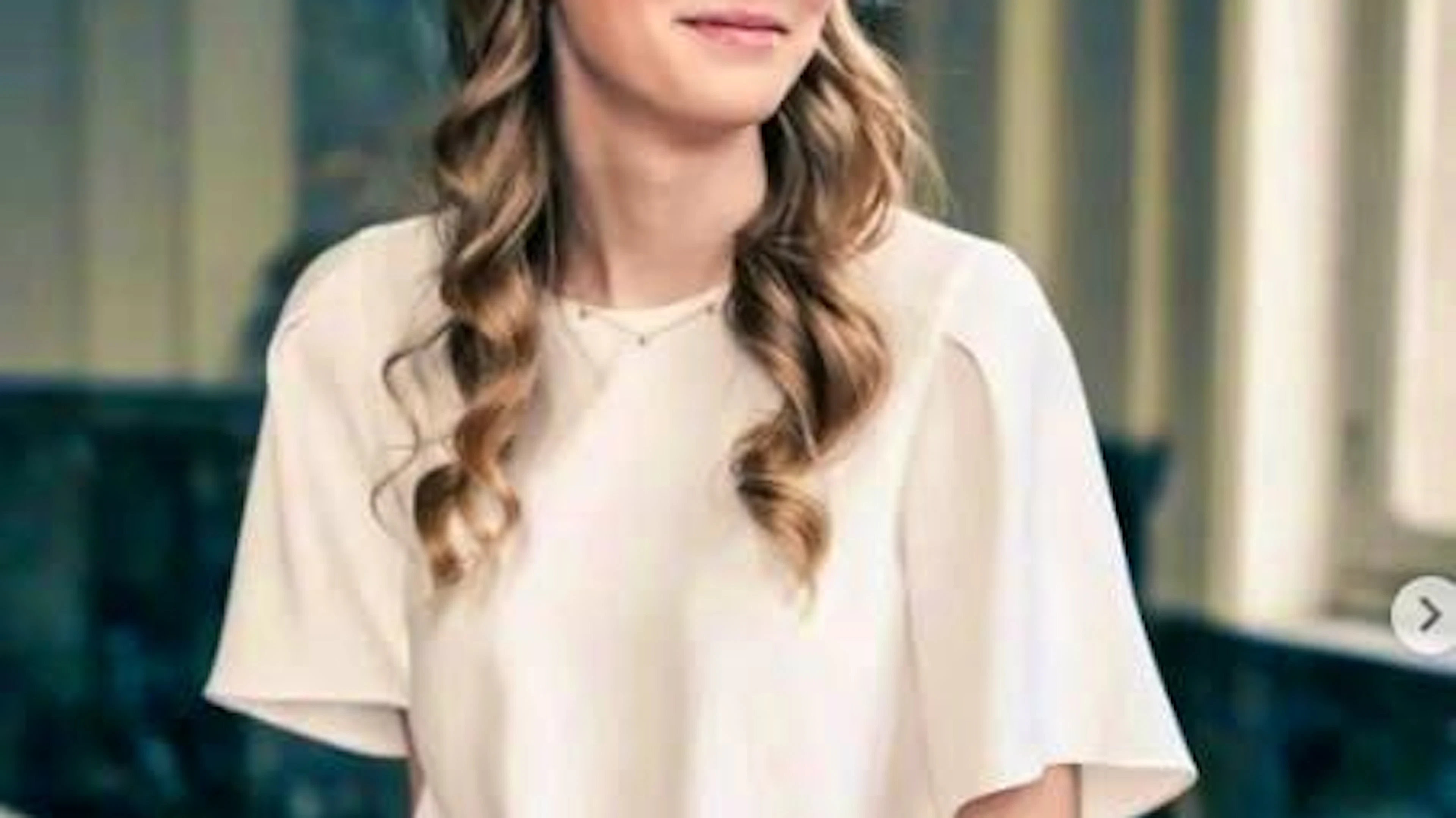 Princess Eléonore attends the International School of Brussels. The youngest daughter of King Philippe and Queen Mathilde is completing her schooling in English and has not yet started university.