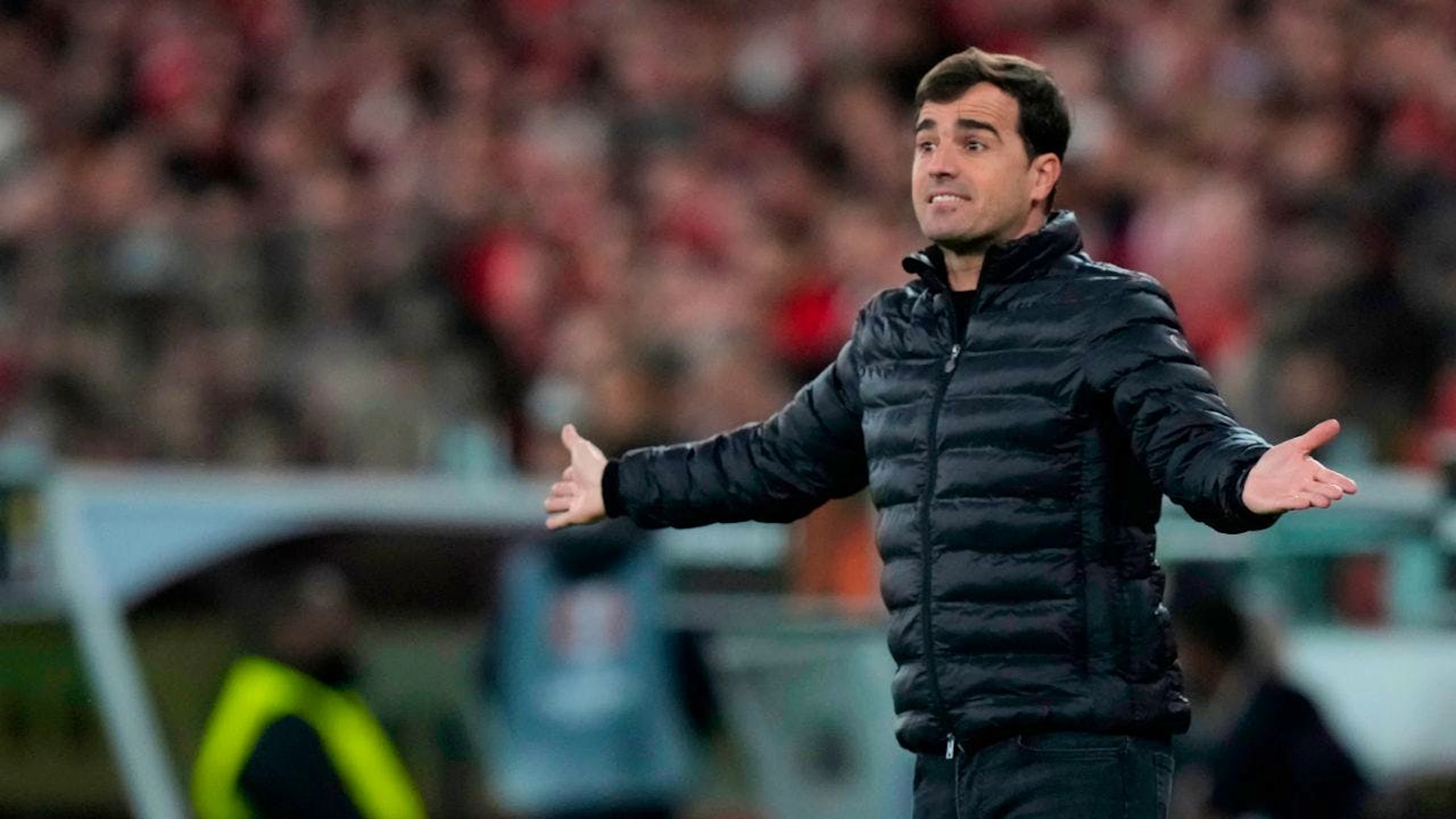 Carles Martinez est le nouveau coach de Leverkusen